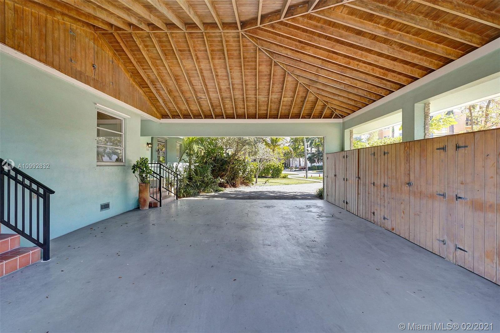 RIO VISTA ISLES - Residential