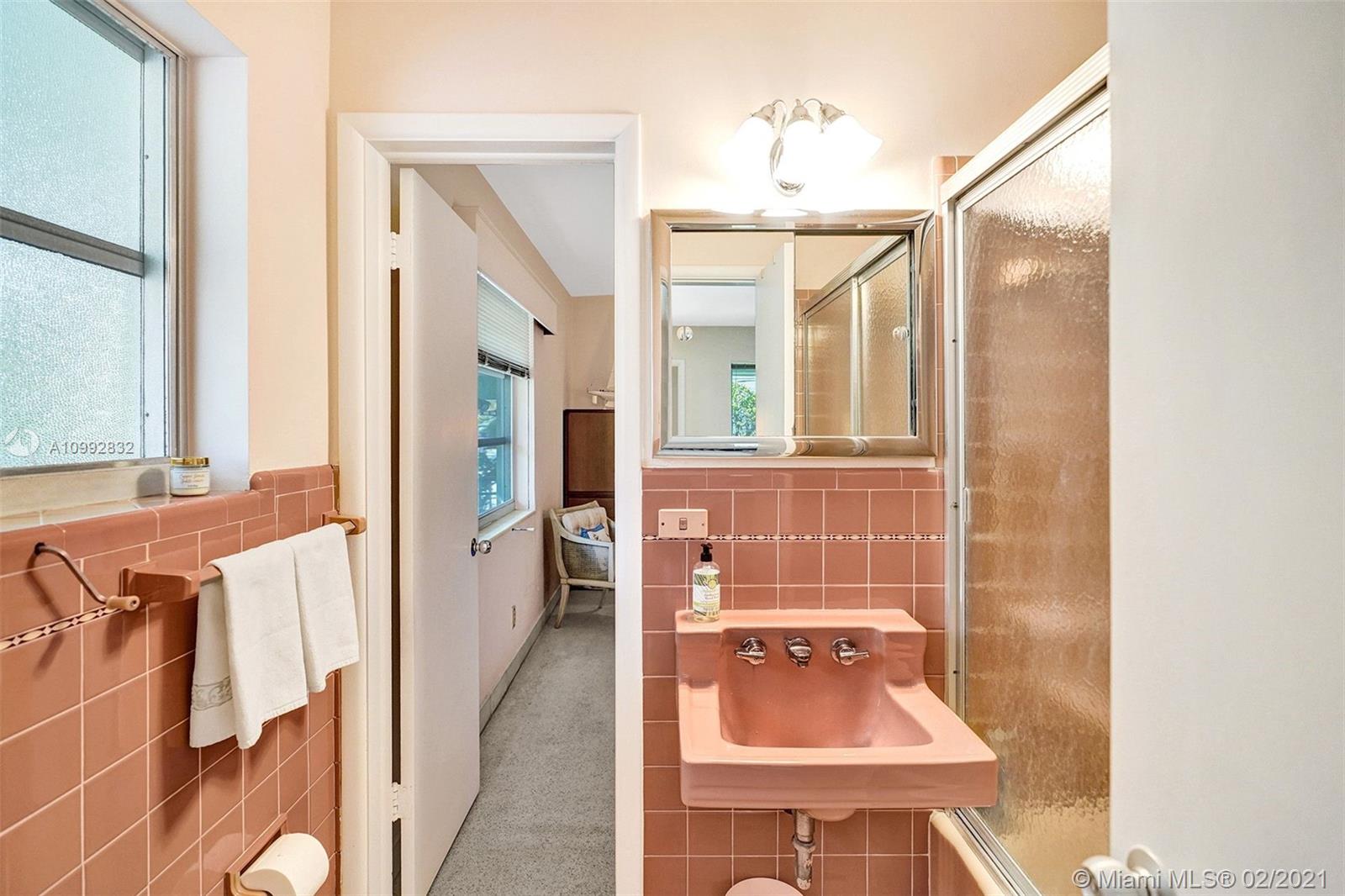 RIO VISTA ISLES - Residential