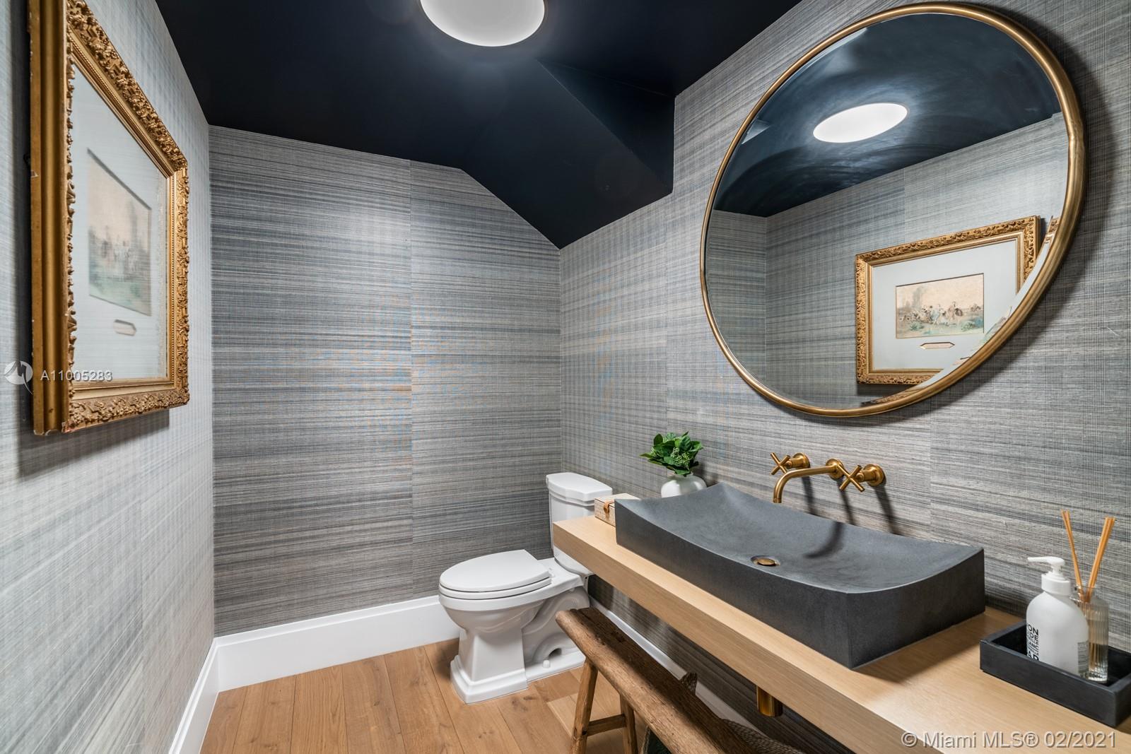 PARKWAY HOMESITES - Residential