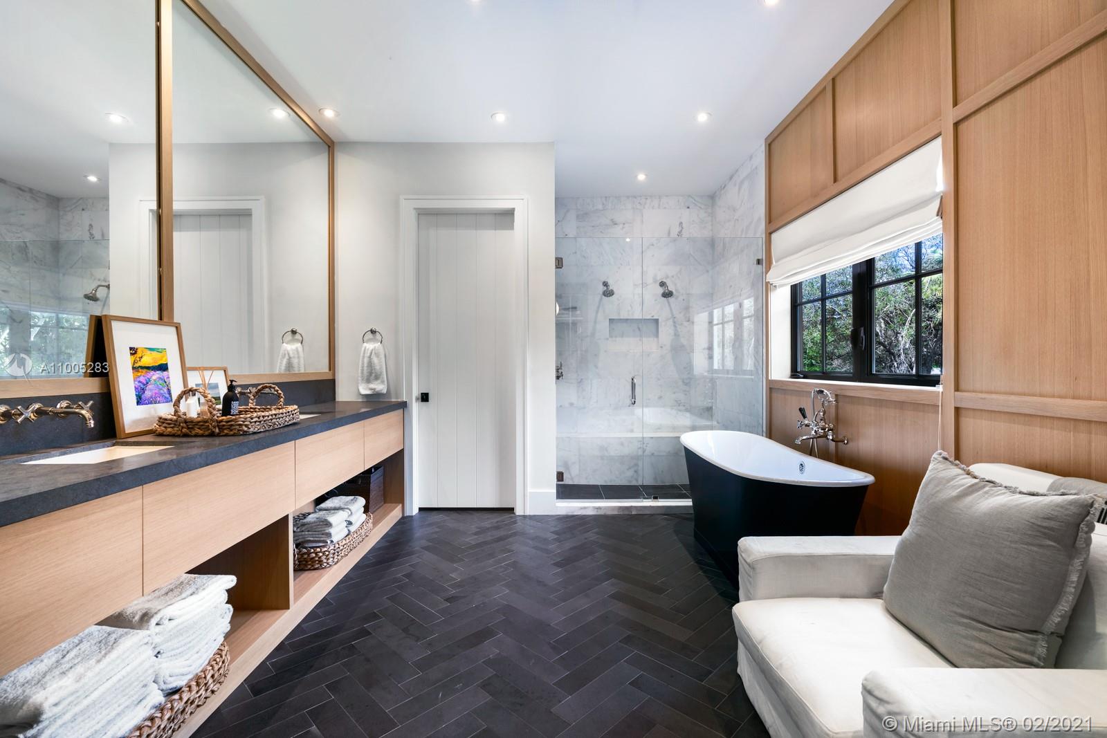 PARKWAY HOMESITES - Residential