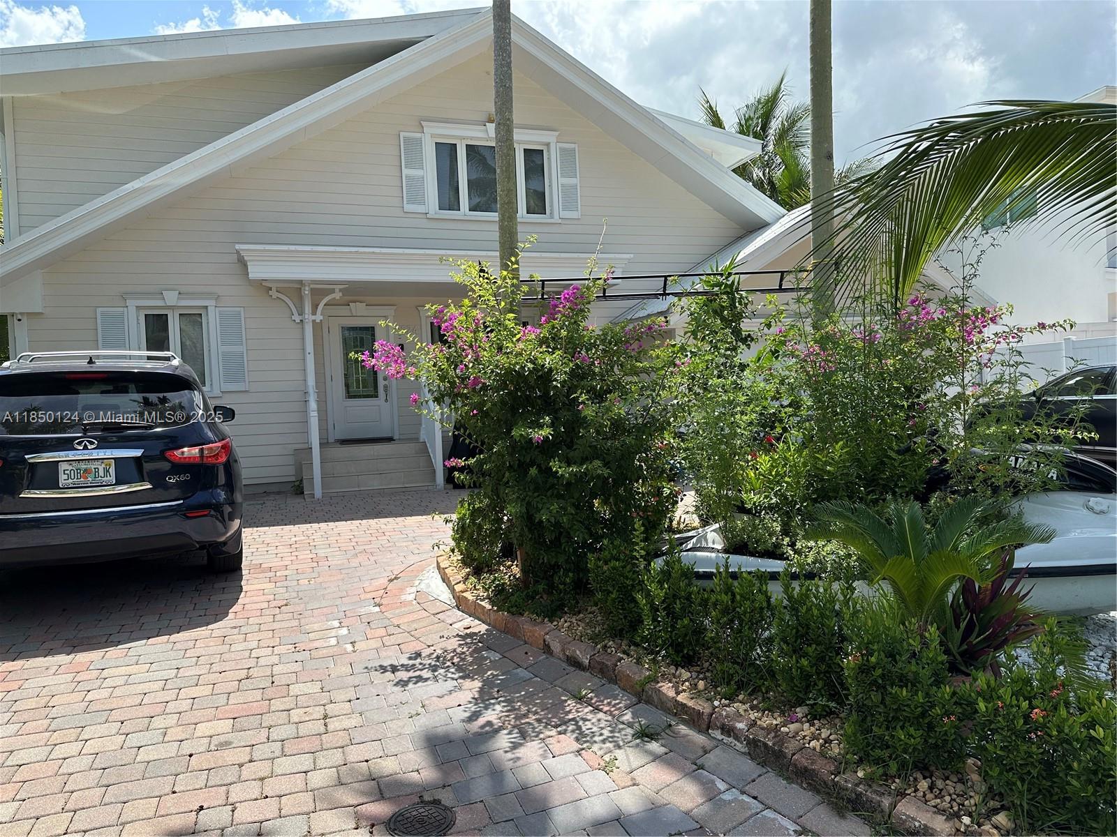 Key West Style, Amazing Intercoastal peaceful waterfront home, 2 floor private House, with 95 feet long deck. Recently Renovated with brand new rooms and 2 full kitchens. Second story w/ Rooftop Terrace. Also 2 kitchen and 2 living room, so house can be used as two separate homes, with heated Pool and Spa, with Gym. no fixed bridges & has spectacular wide view of the North Fork of the New River. 95 feet of linear water frontage & With 6 feet depth. Deep enough for Sailboat. Quick ride to the ocean.