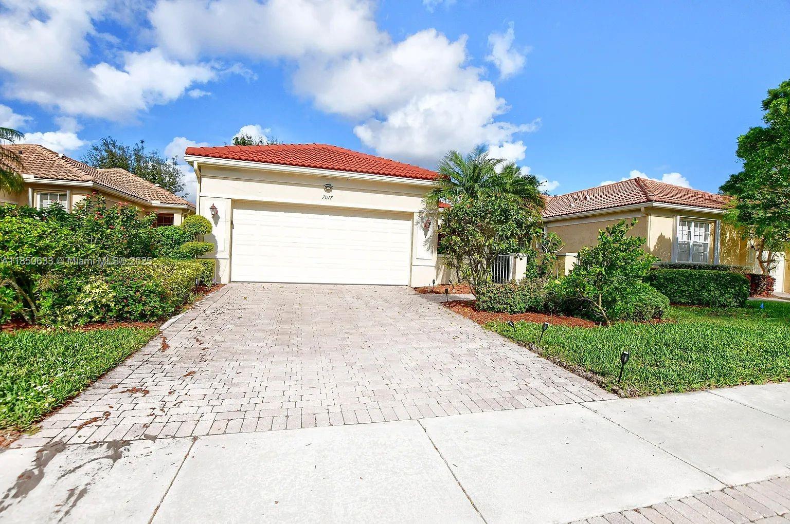 Contemporary single-family home in beautiful Vizcaya.
2 bedroom/2 bath plus converted 3rd bedroom home is the perfect place to enjoy sunny South Florida, the many exceptional amenities of Vizcaya, and neighboring restaurants, nature preserves, museums, and more!
24/7 home security monitoring and security sensor lights.
6 Miles to the beach & Downtown Delray