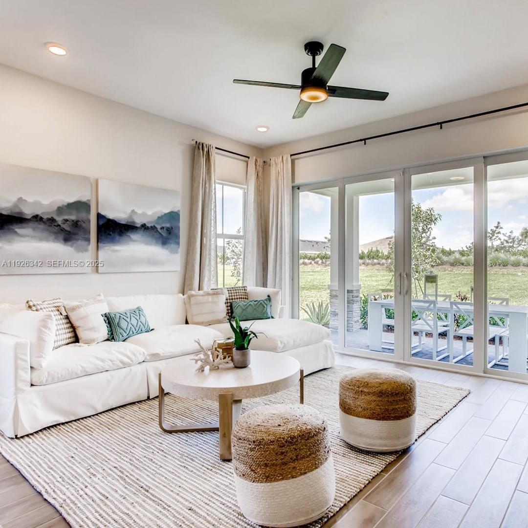 LUCKY START AT SUNRISE ES - Residential Lease