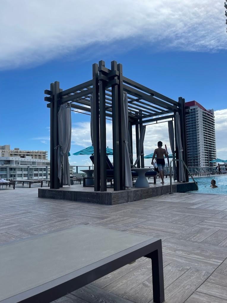 4010 SOUTH OCEAN CONDO - Residential