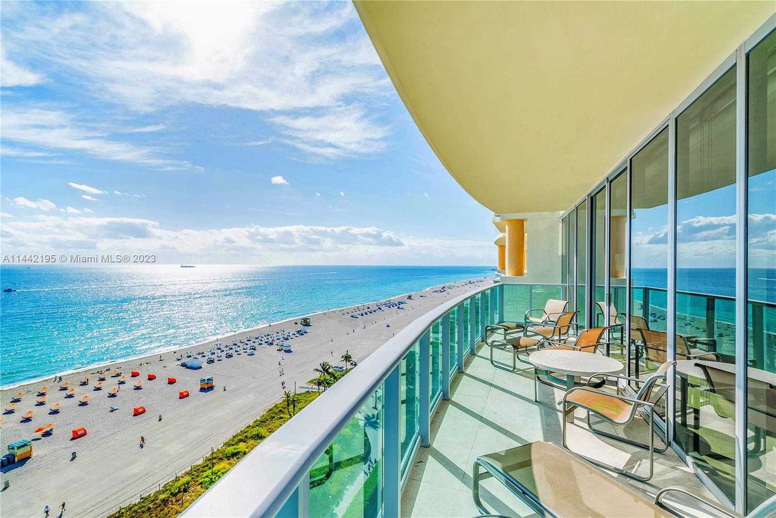 IL VILLAGGIO ON SOUTH BEA - Residential