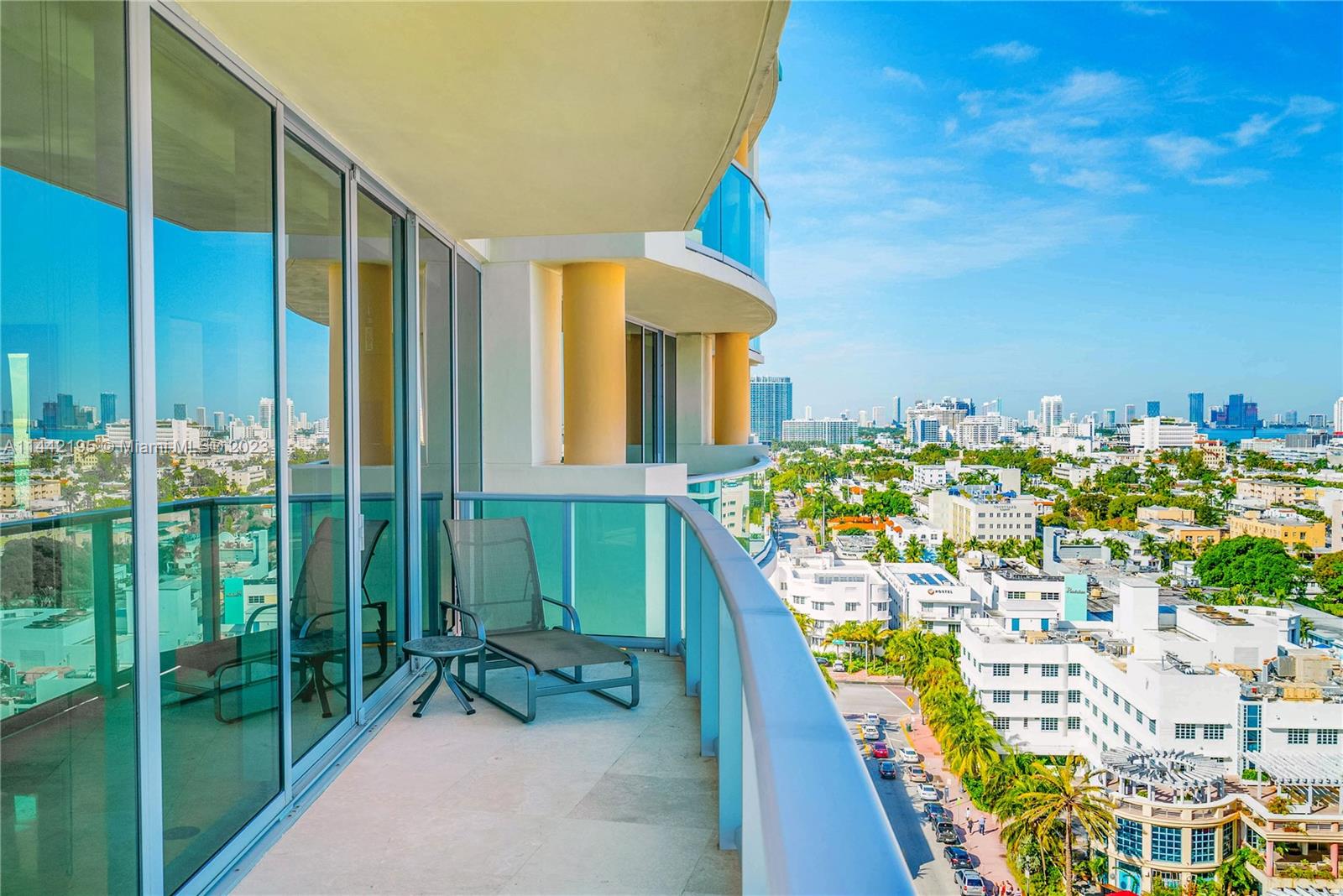 IL VILLAGGIO ON SOUTH BEA - Residential