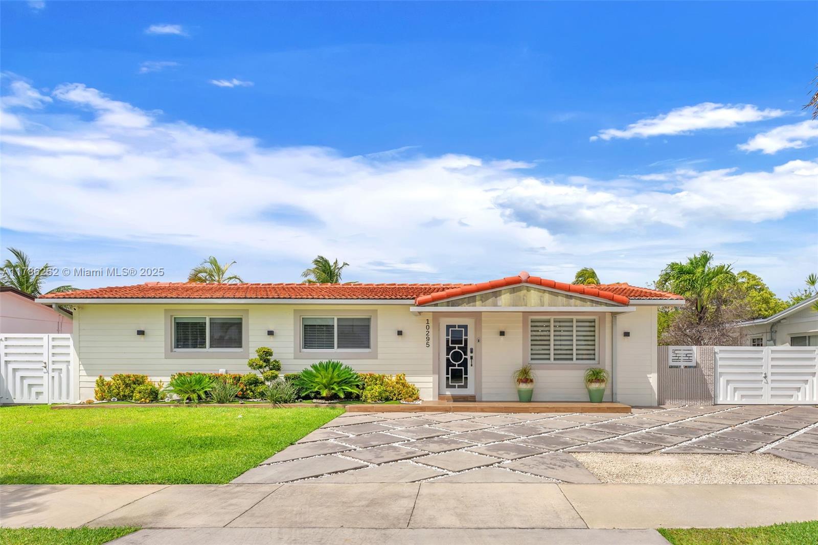 Rental Property at 10295 Sw 34th St 1, Miami, Broward County, Florida - Bedrooms: 4 
Bathrooms: 3  - $7,200 MO.