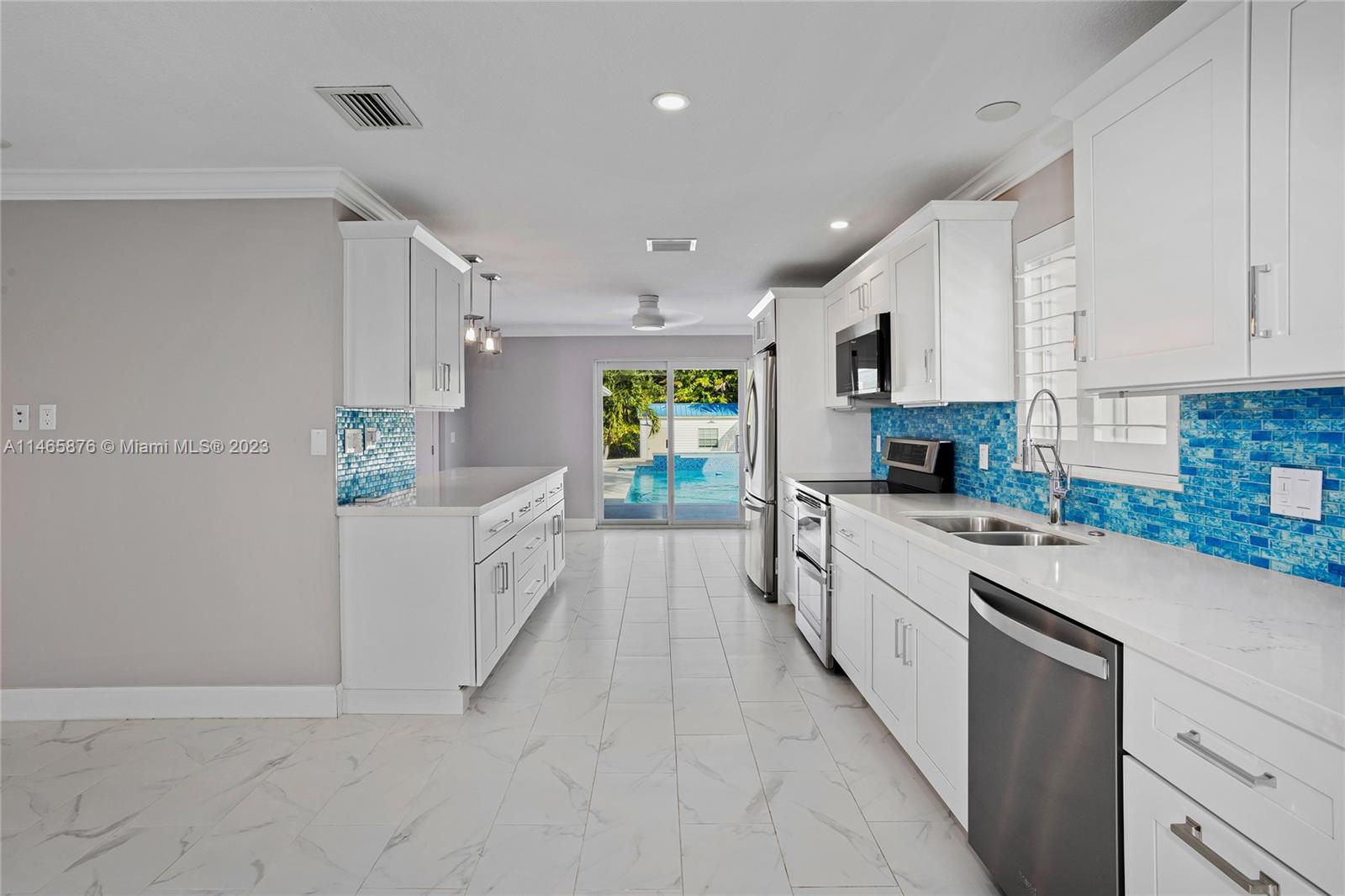 VENETIAN SHORES NO 6 - Residential
