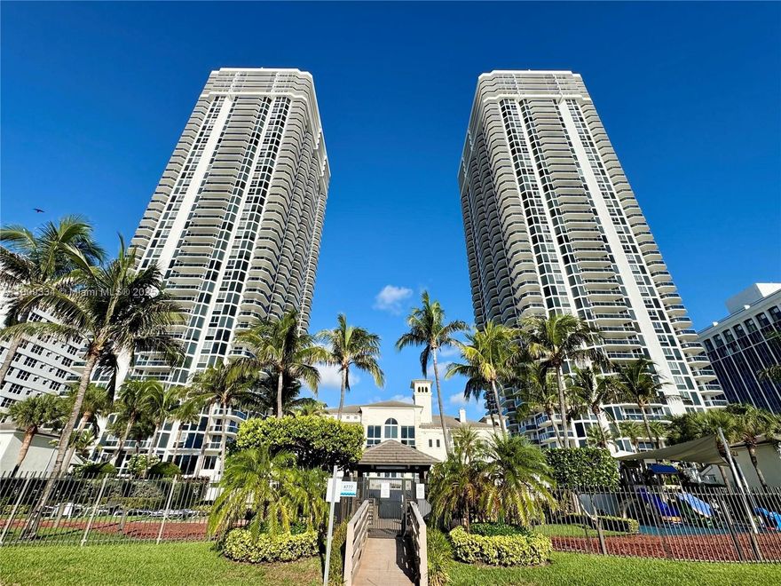 1BR/2BTH unit is the lowest priced unit at the Diamonds; MBR, LR, EAT-IN KIT, dining room; upgraded GE appliances; refrigerator, oven, microwave, and washer/dryer – NEW AC; Stunning unobstructive City and Bay sunset views; floor-ceiling windows; THE BEST AMENITIES; towel/beach service, poolside Café, outdoor or indoor whirlpools. fully equipped spa in the new infrared sauna steam room. tennis, pickleball, basketball, mini golf, billiards, or the adult game room. 3 Level fitness center clubhouse, cardio room, weight room, spin studio, yoga room, peloton, pilates, reformer, salon indoor or outdoor playground, movie theater, kiddy pools, business center, event/party room, bike share, tons of outdoor lounge space, boat marina