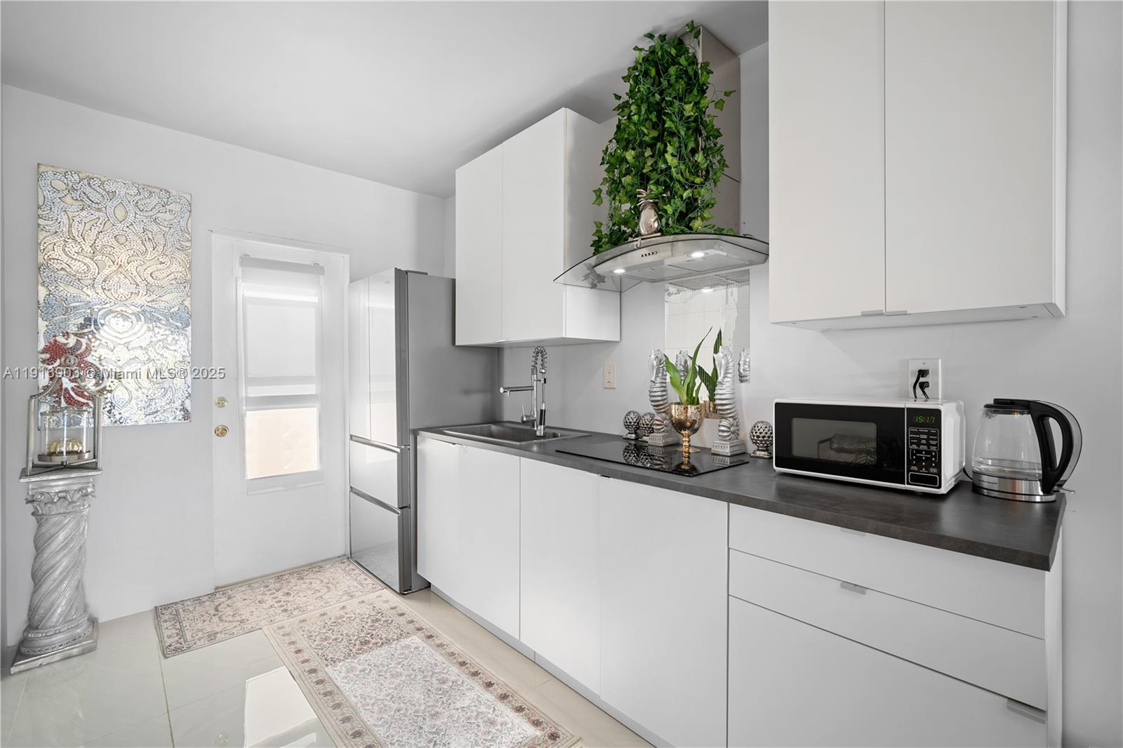 KEYSTONE ARMS CONDO - Residential