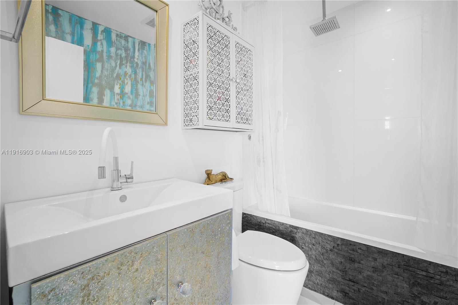 KEYSTONE ARMS CONDO - Residential