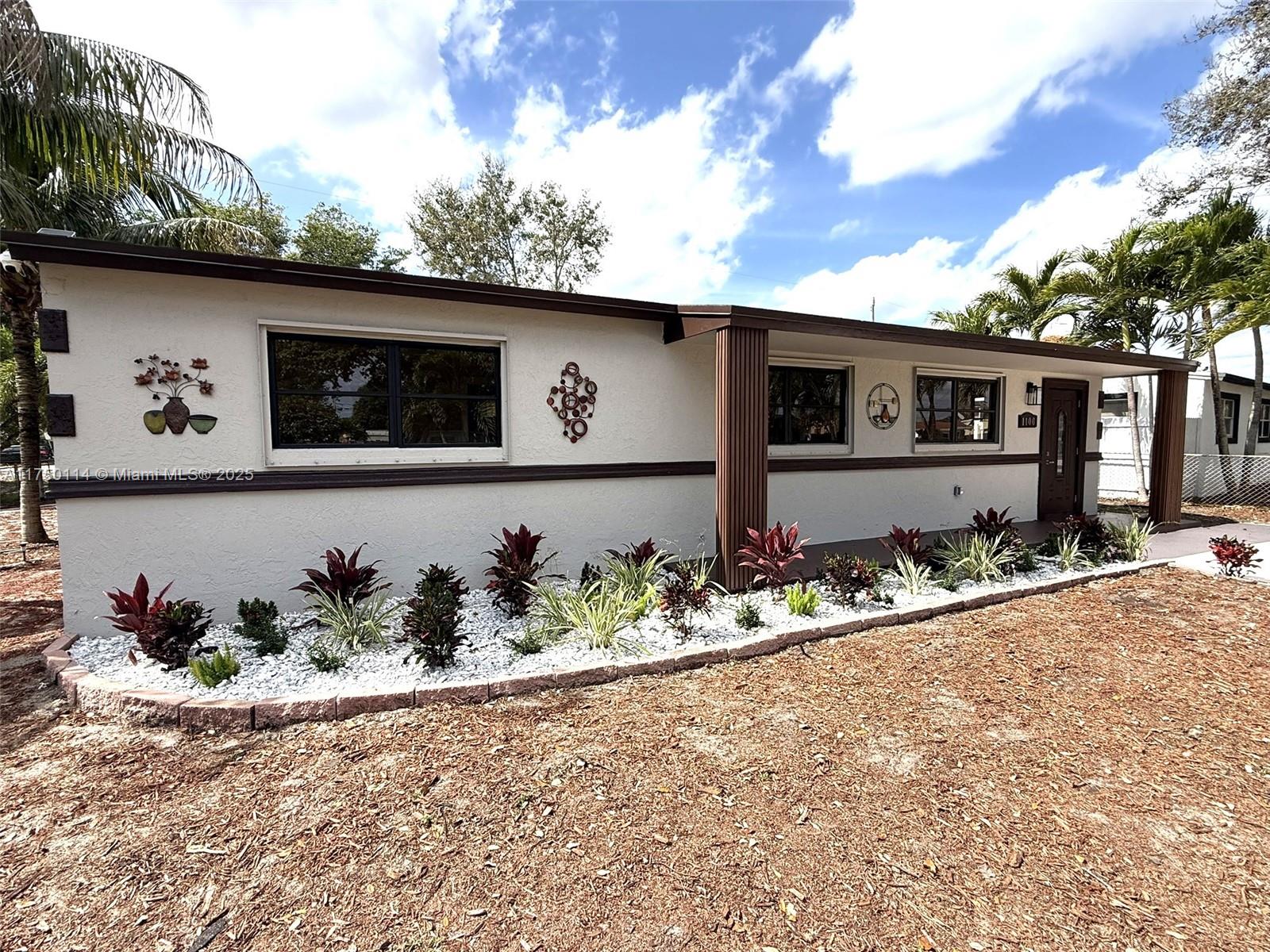 Property for Sale at 1100 N 71st Ter, Hollywood, Broward County, Florida - Bedrooms: 4 
Bathrooms: 2  - $520,000