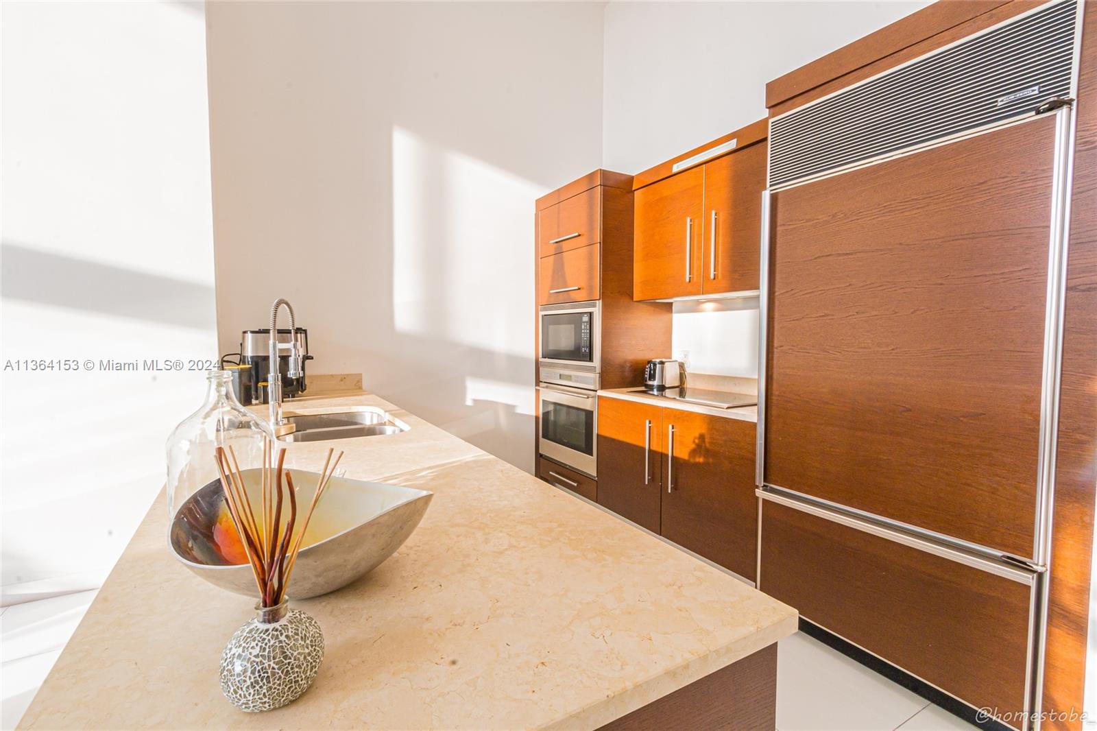ICONBRICKELL CONDO NO 1 - Residential