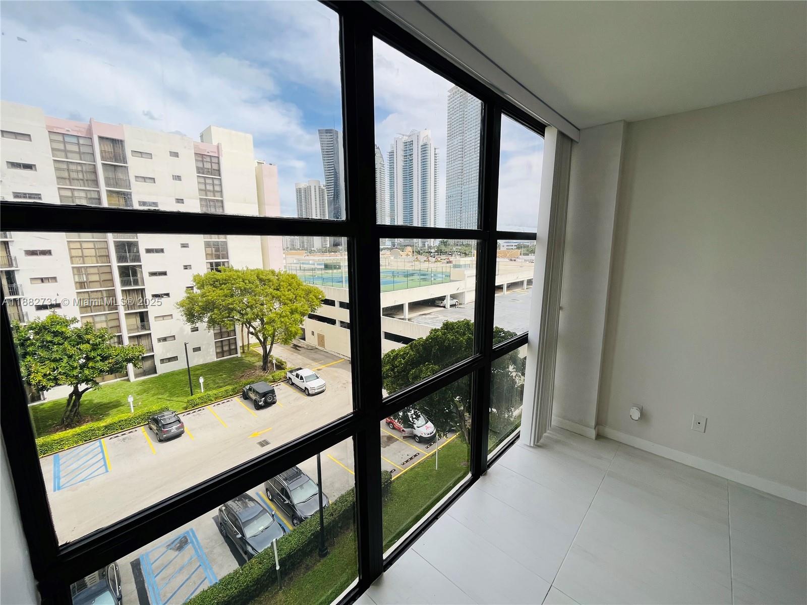 PLAZA OF AMERICAS CONDO P - Residential Lease