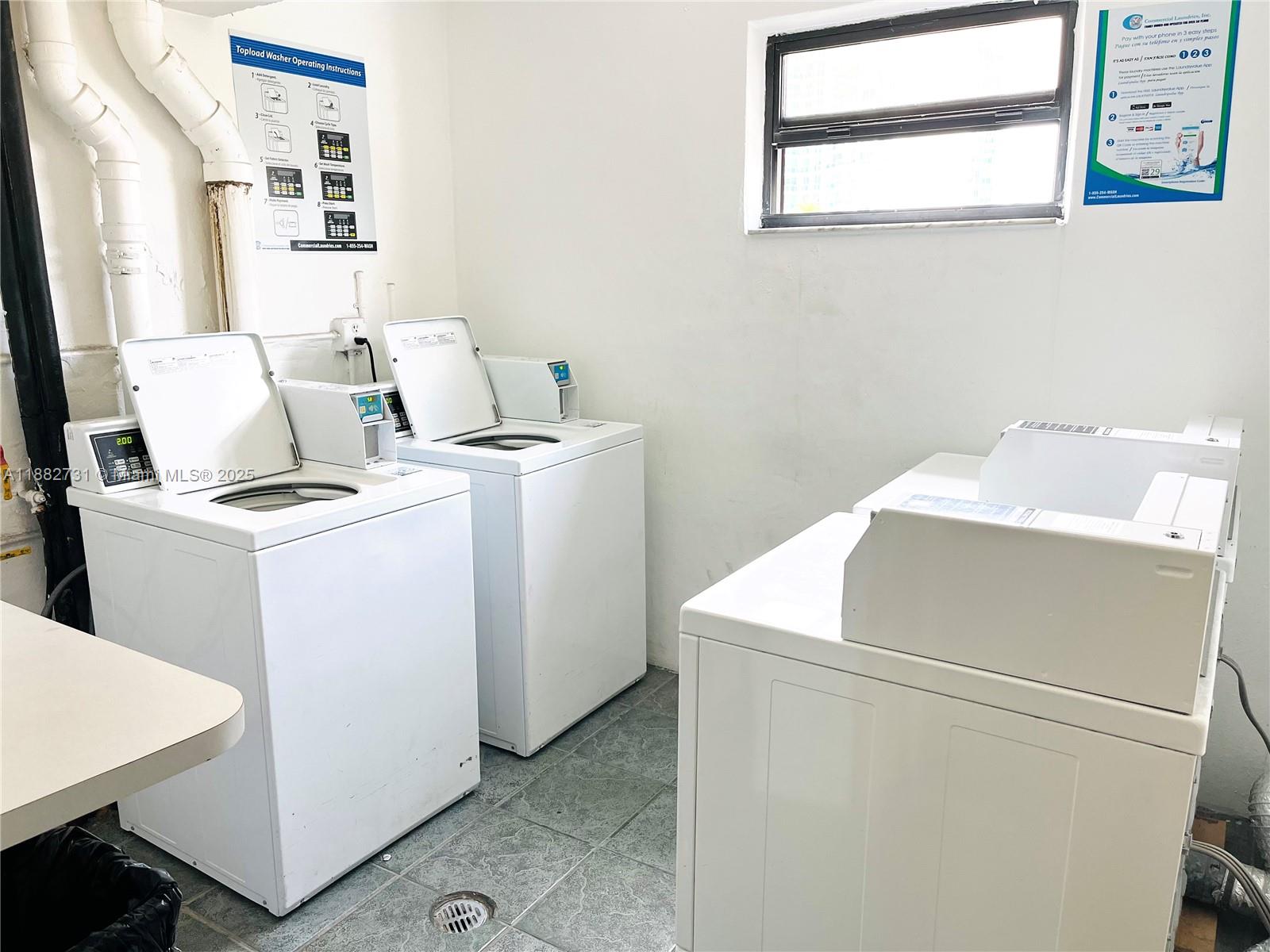 PLAZA OF AMERICAS CONDO P - Residential Lease