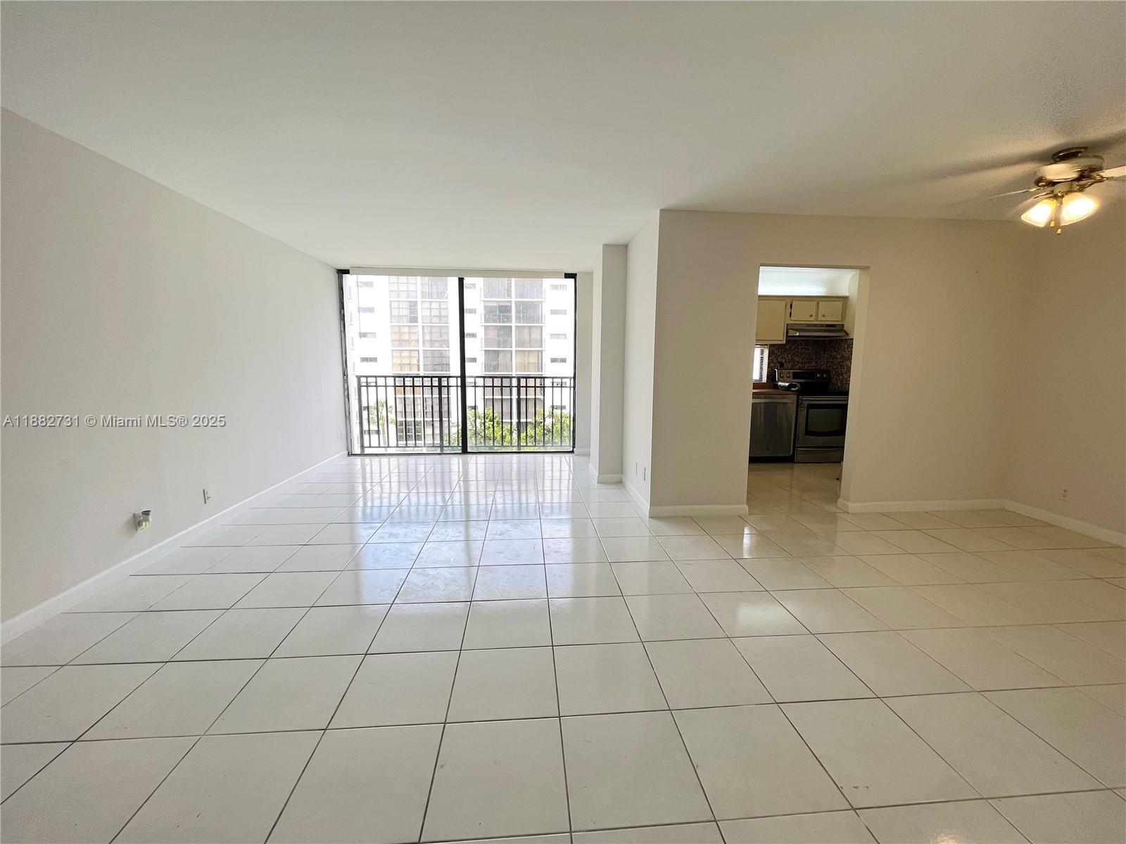 PLAZA OF AMERICAS CONDO P - Residential Lease