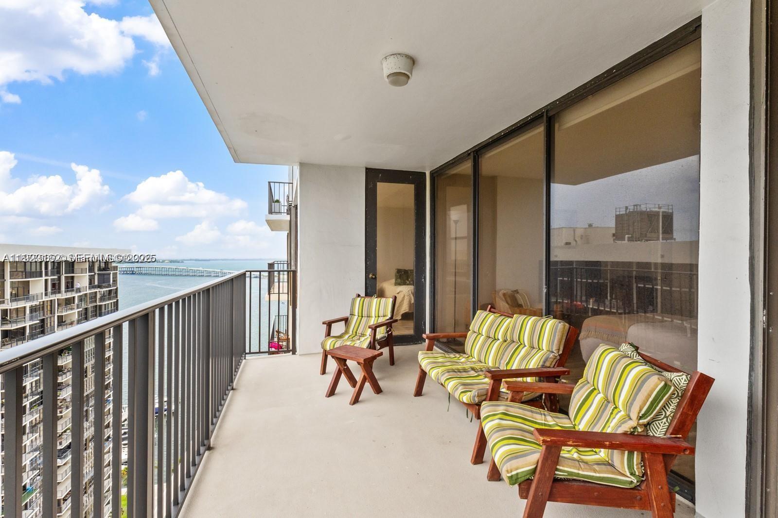 BRICKELL PLACE CONDO - Residential