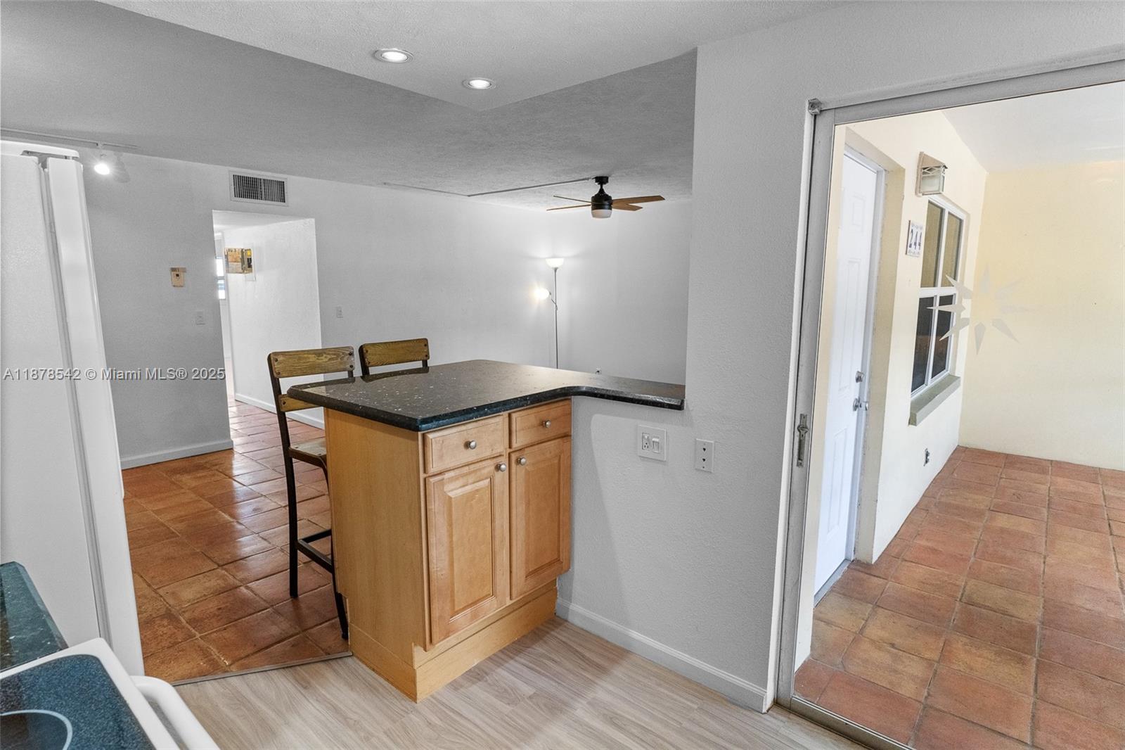 MARINE COLONY CONDO - Residential