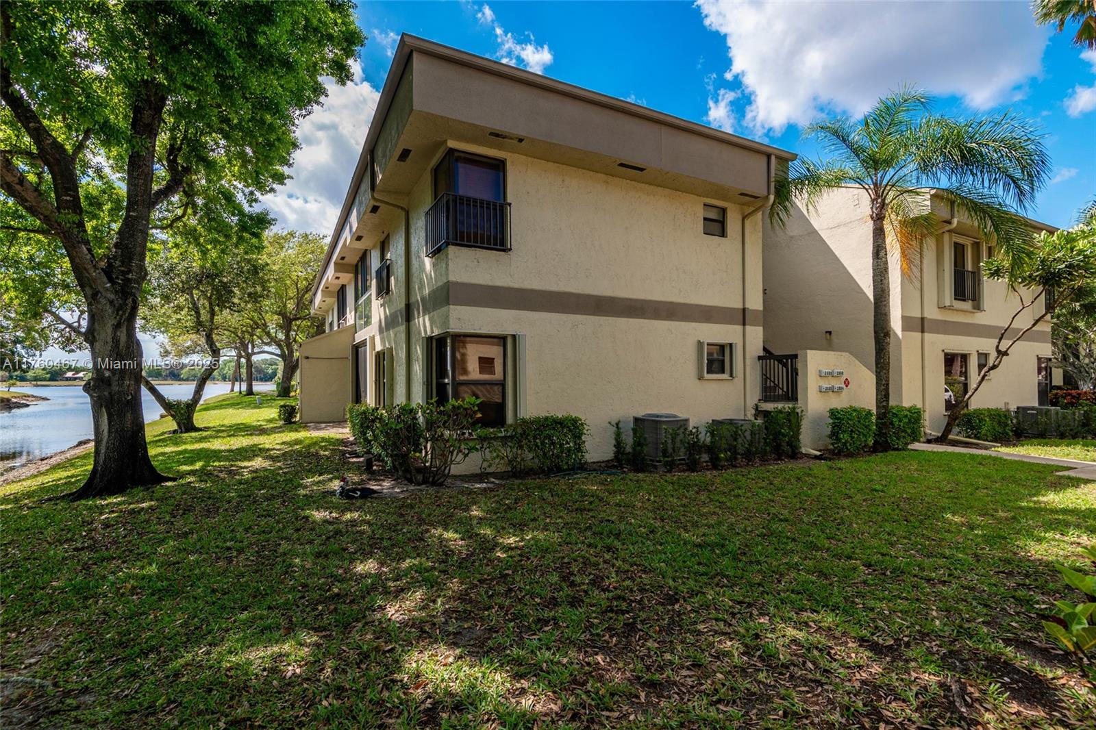 Property for Sale at 2888 S Carambola Cir S Cir 2079, Coconut Creek, Broward County, Florida - Bedrooms: 3 
Bathrooms: 2  - $335,000