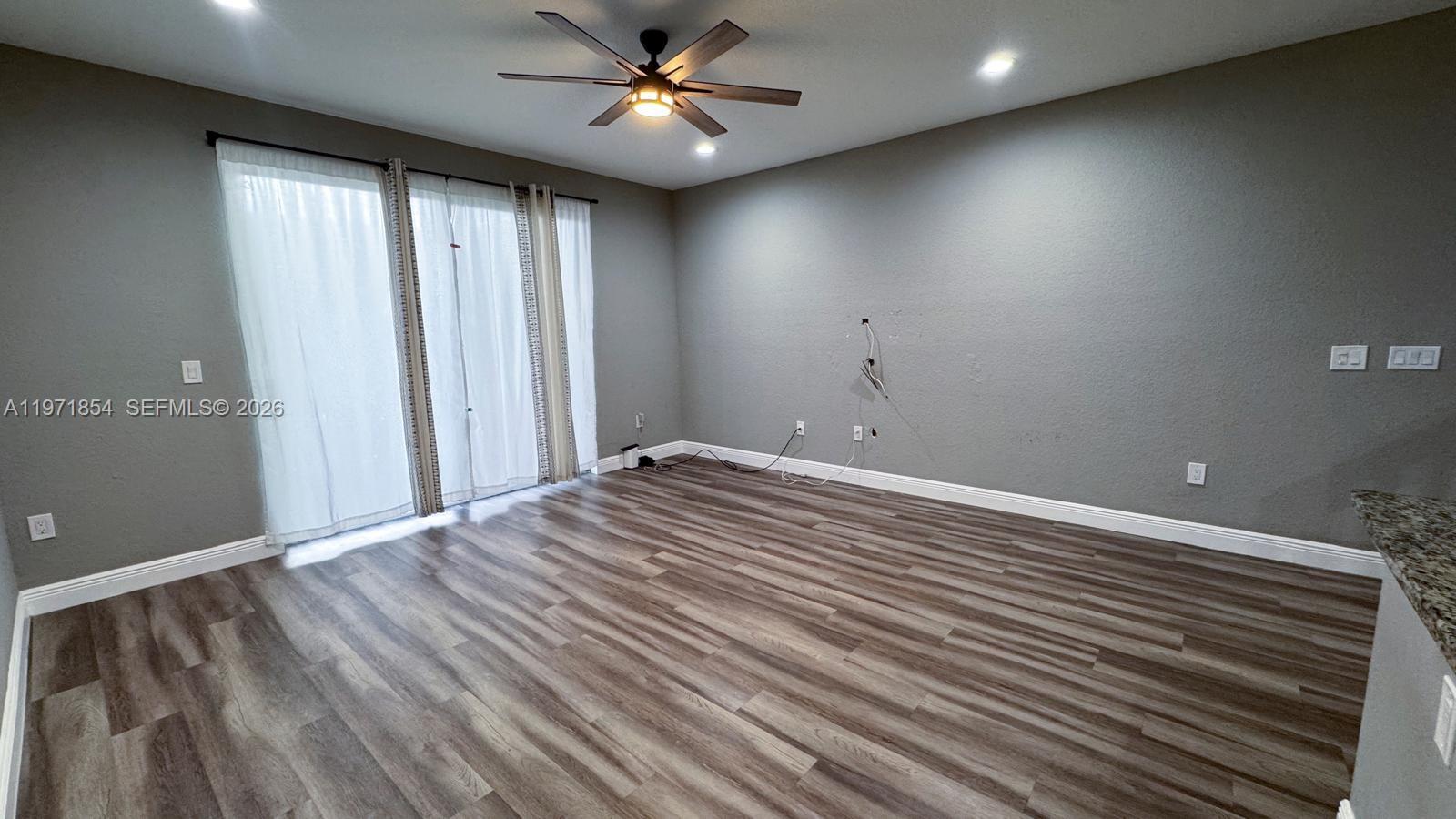 KINGS POINT COMMERCIAL PA - Residential