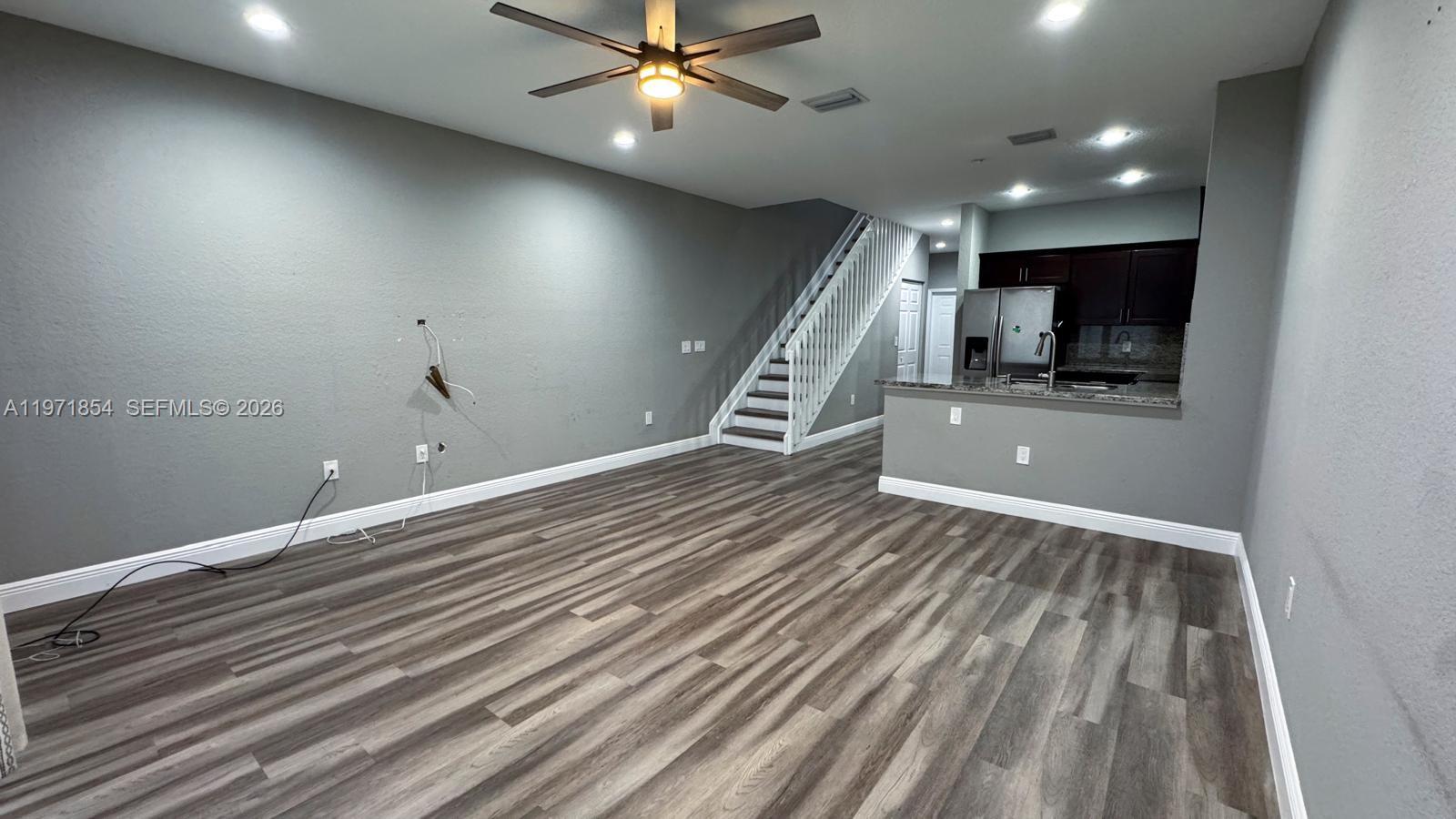 KINGS POINT COMMERCIAL PA - Residential