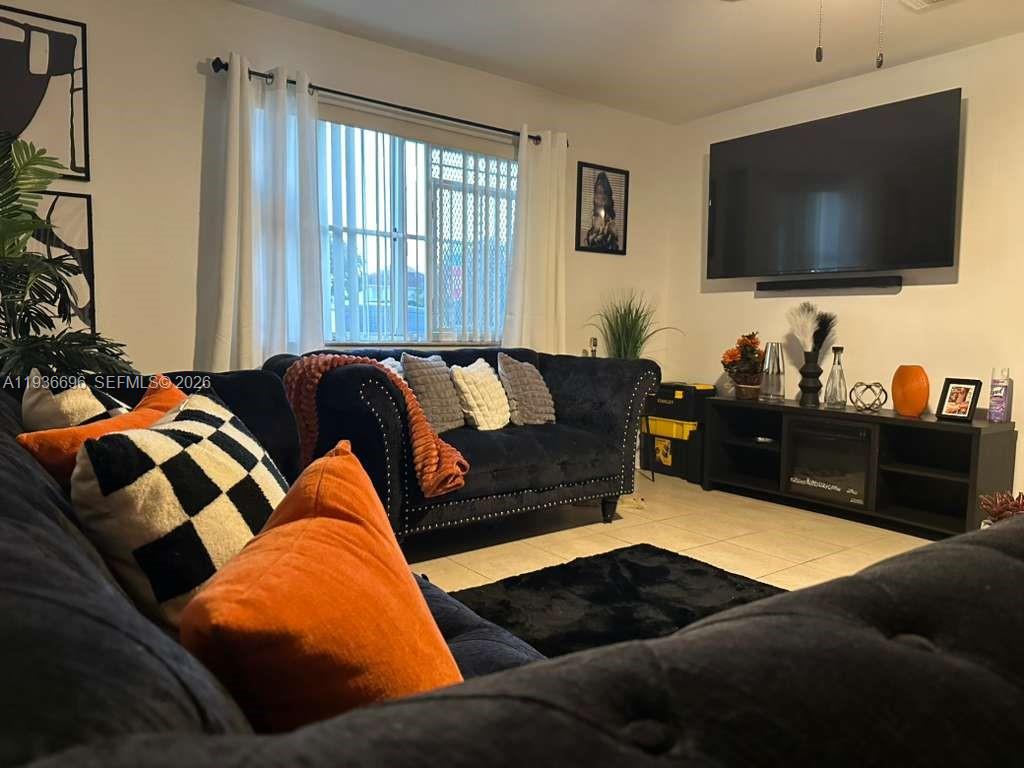 NARANJA GARDENS - Residential