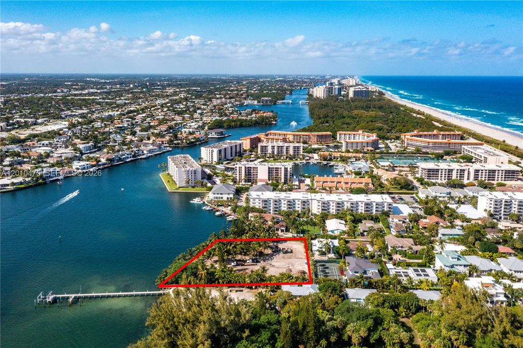 Photo of 910 NE 24th St, Boca Raton, FL 33431 (MLS # A12010475)