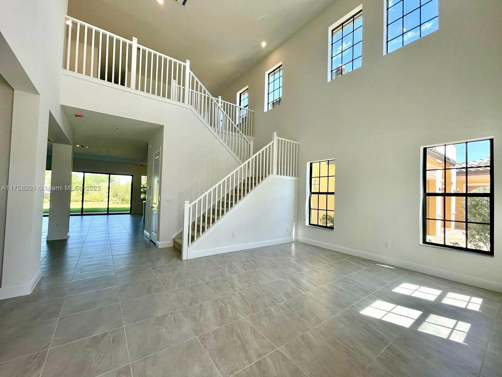 12535 N Parkland Bay Trl