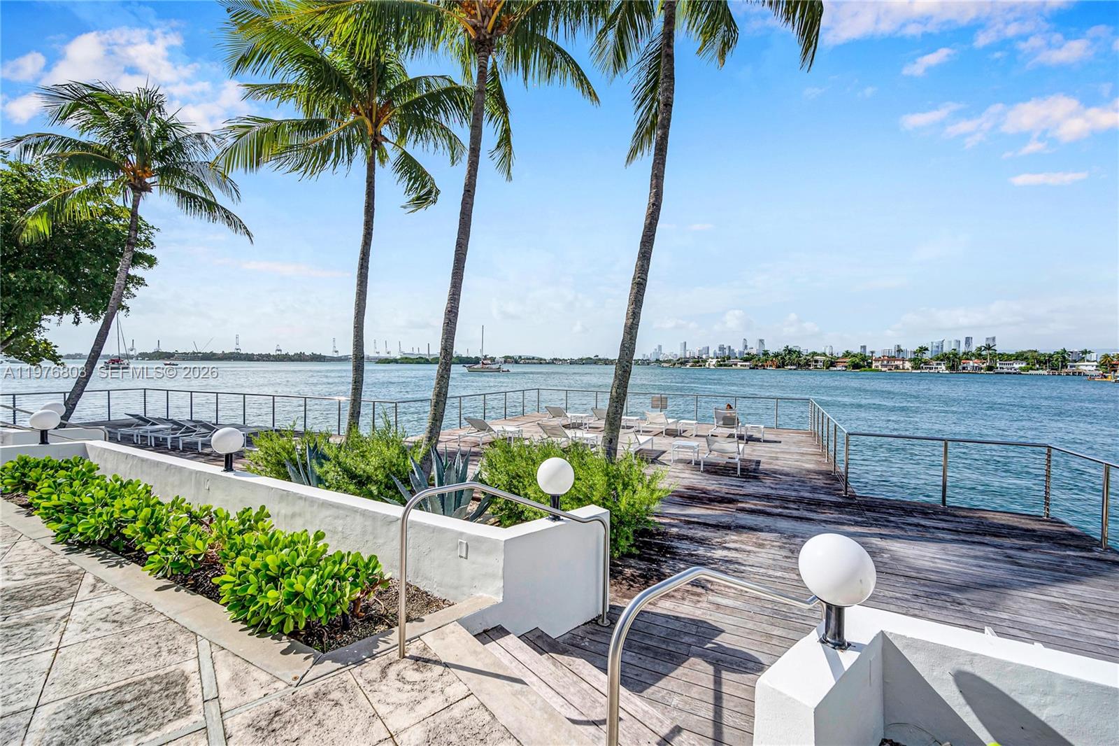 BELLE ISLE - Residential