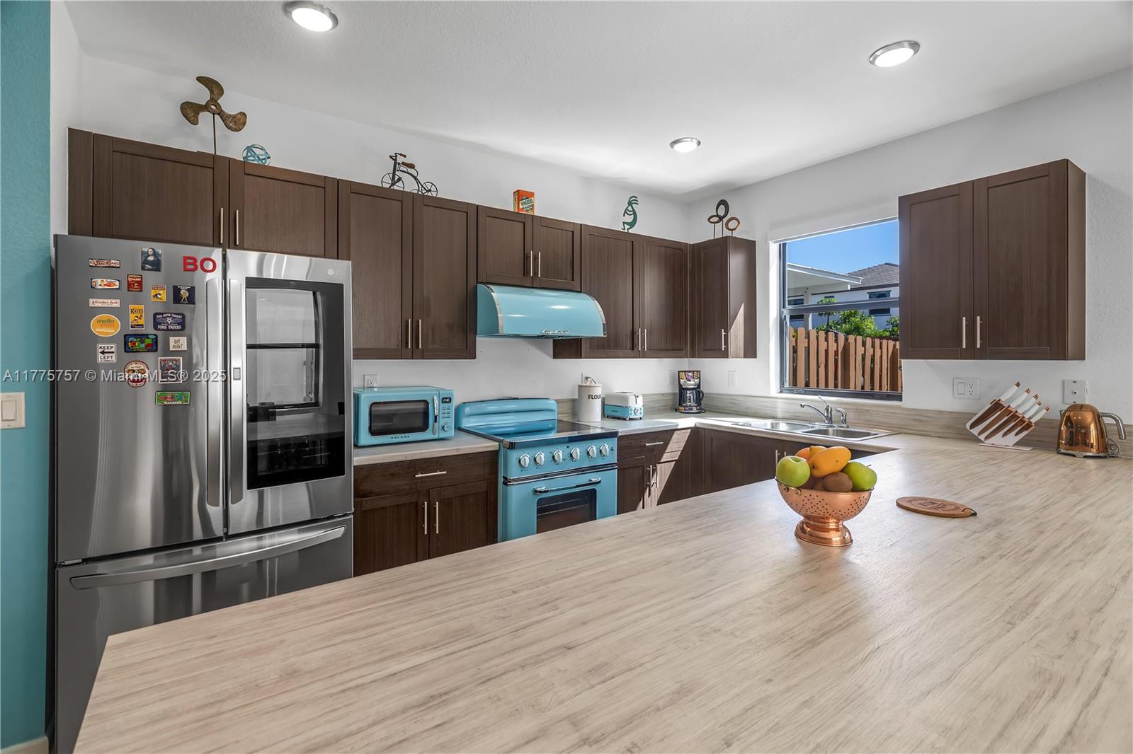 Property for Sale at 25483 Sw 109th Ave, Homestead, Miami-Dade County, Florida - Bedrooms: 3 
Bathrooms: 3  - $464,990