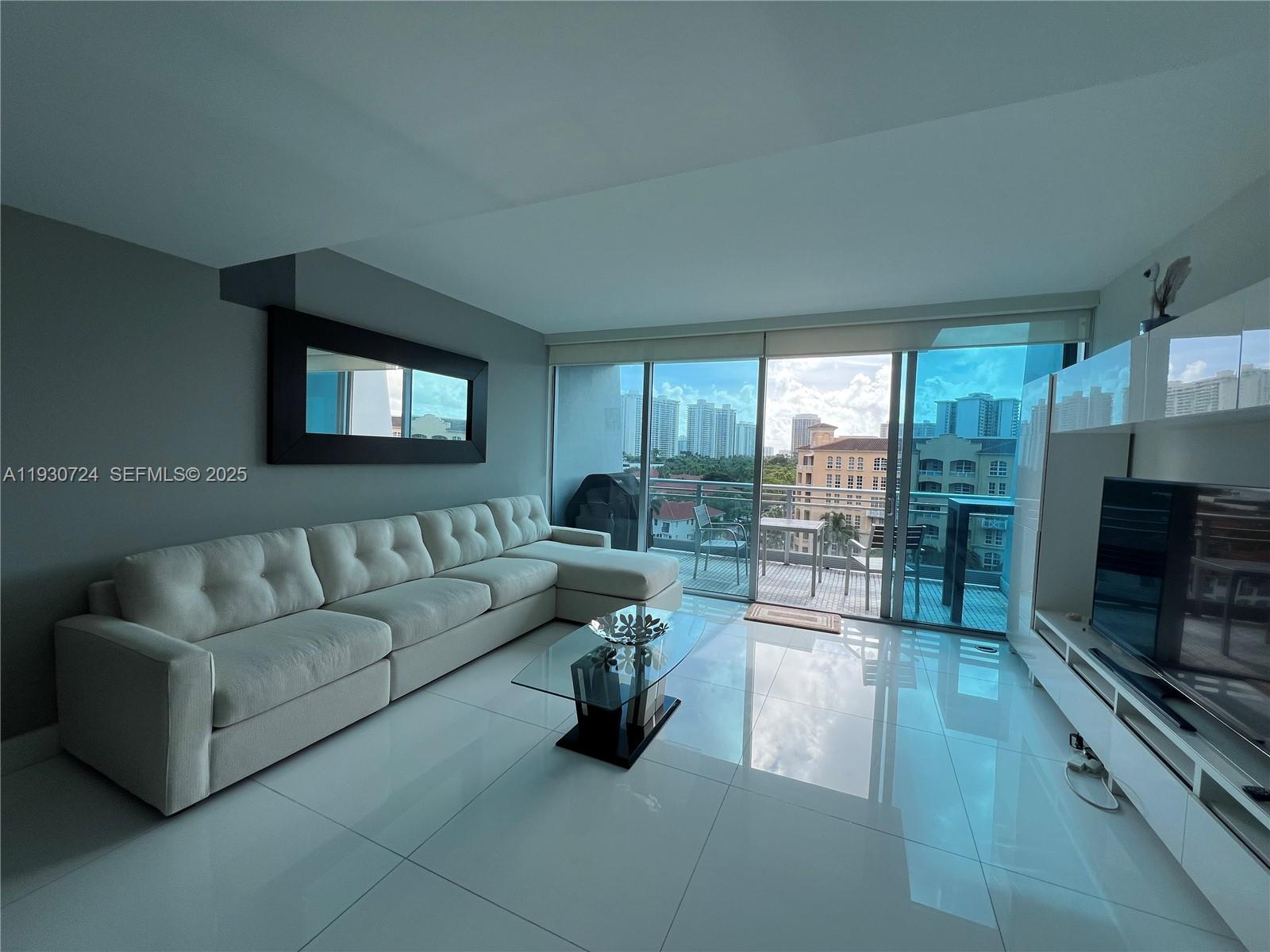 2950 NE 188th St 531