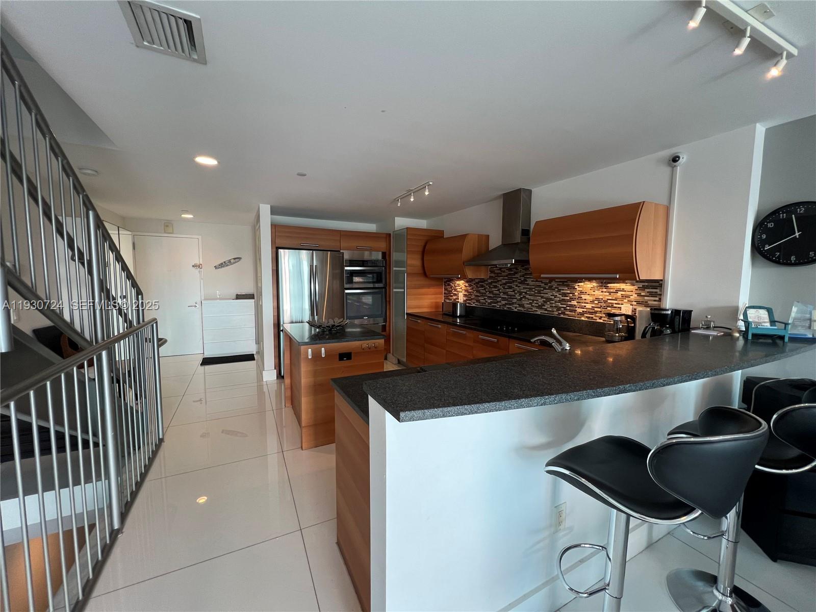 2950 NE 188th St 531