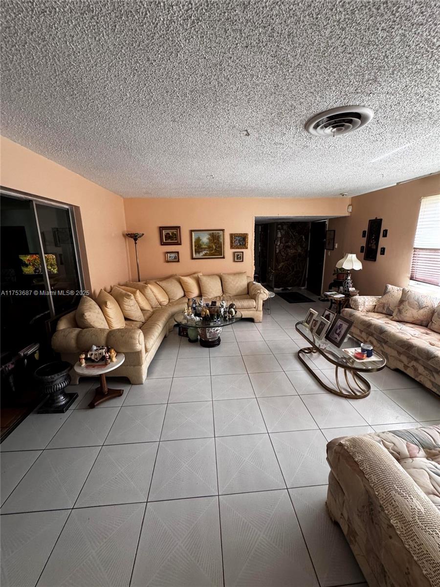 MONTICELLO PK UNIT NO 3 - Residential