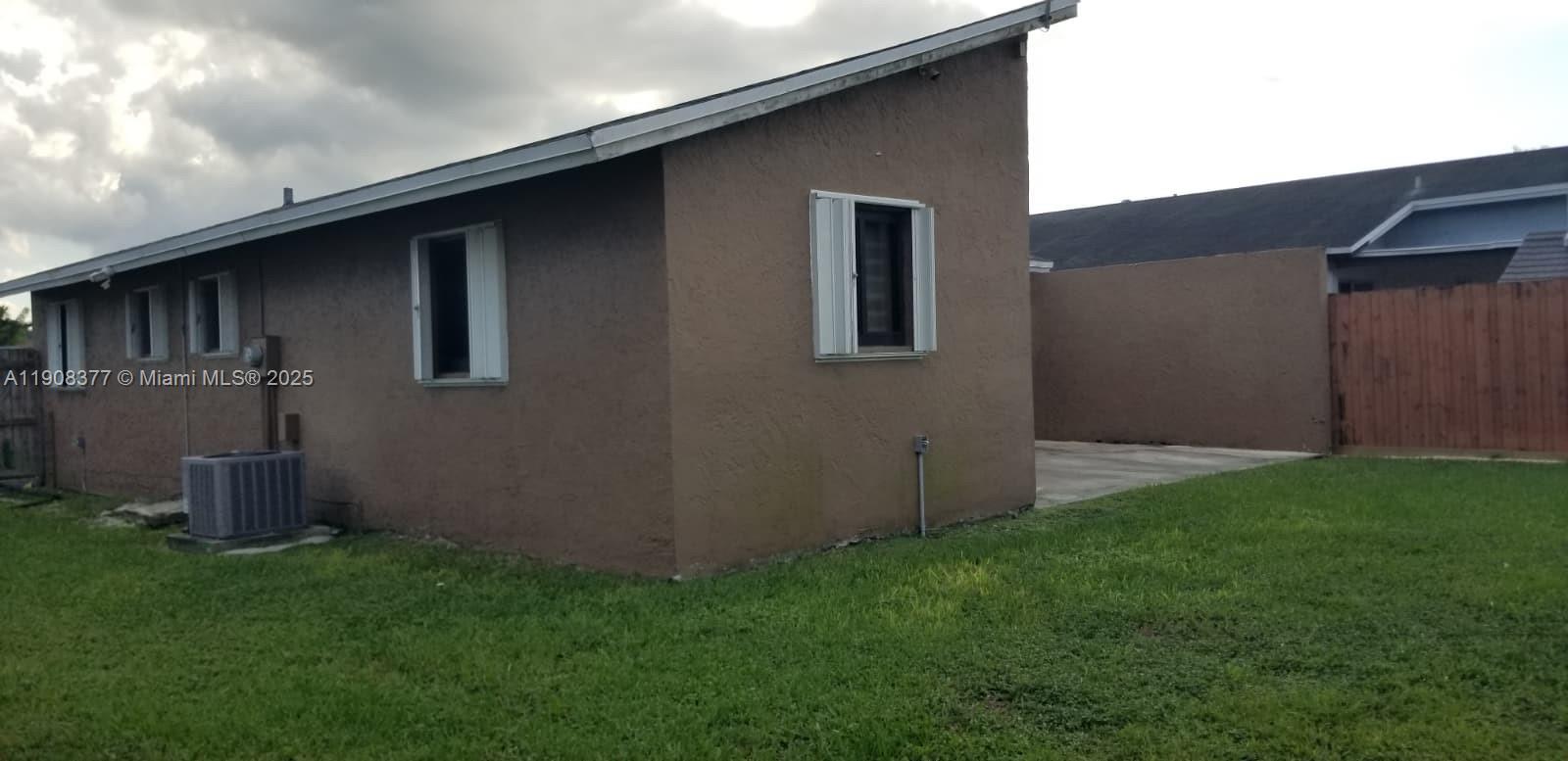 COMFORT VILLAS 1ST ADDN - Residential Lease