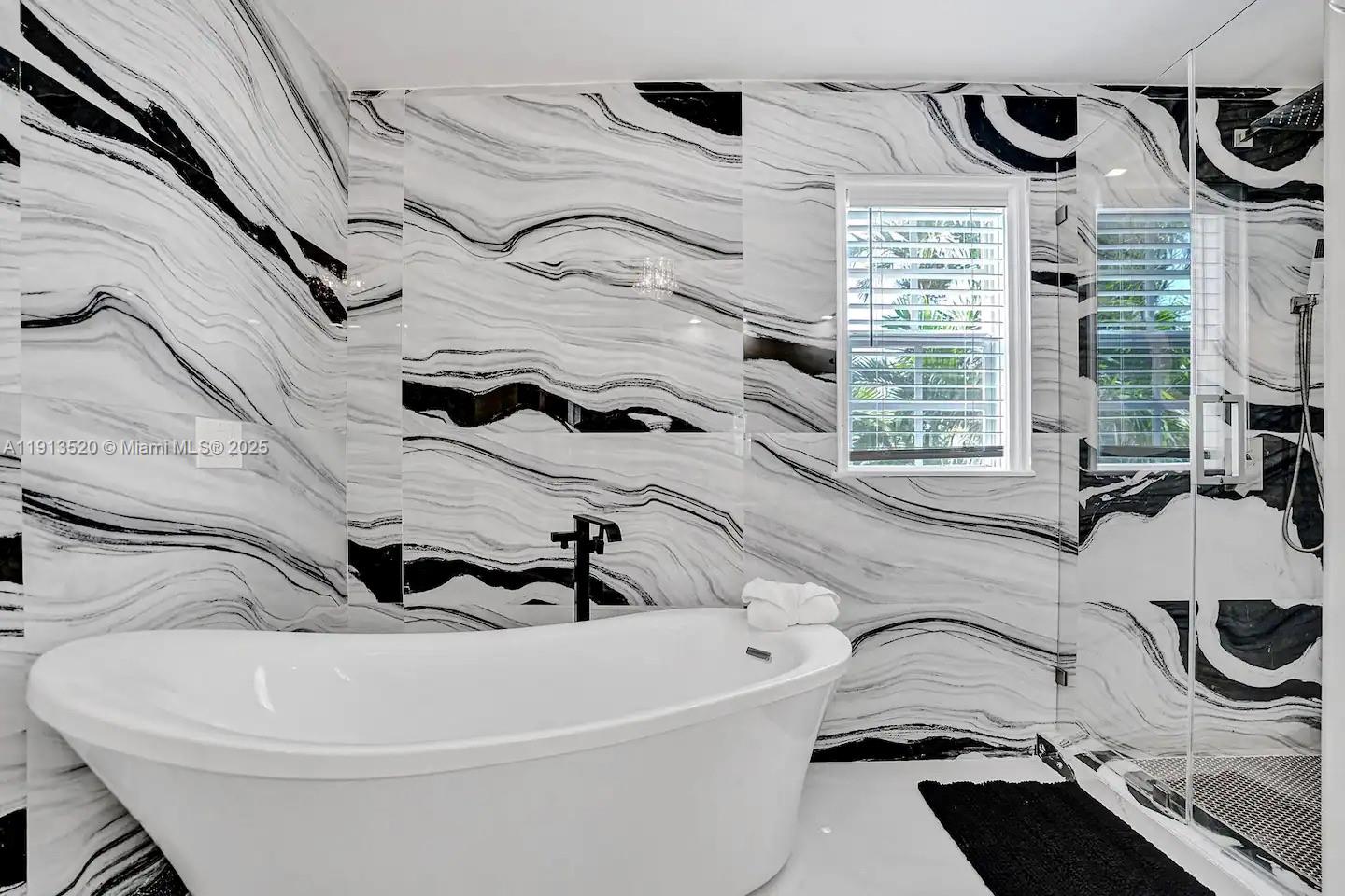 HOLLYWOOD LAKES SECTION - Residential