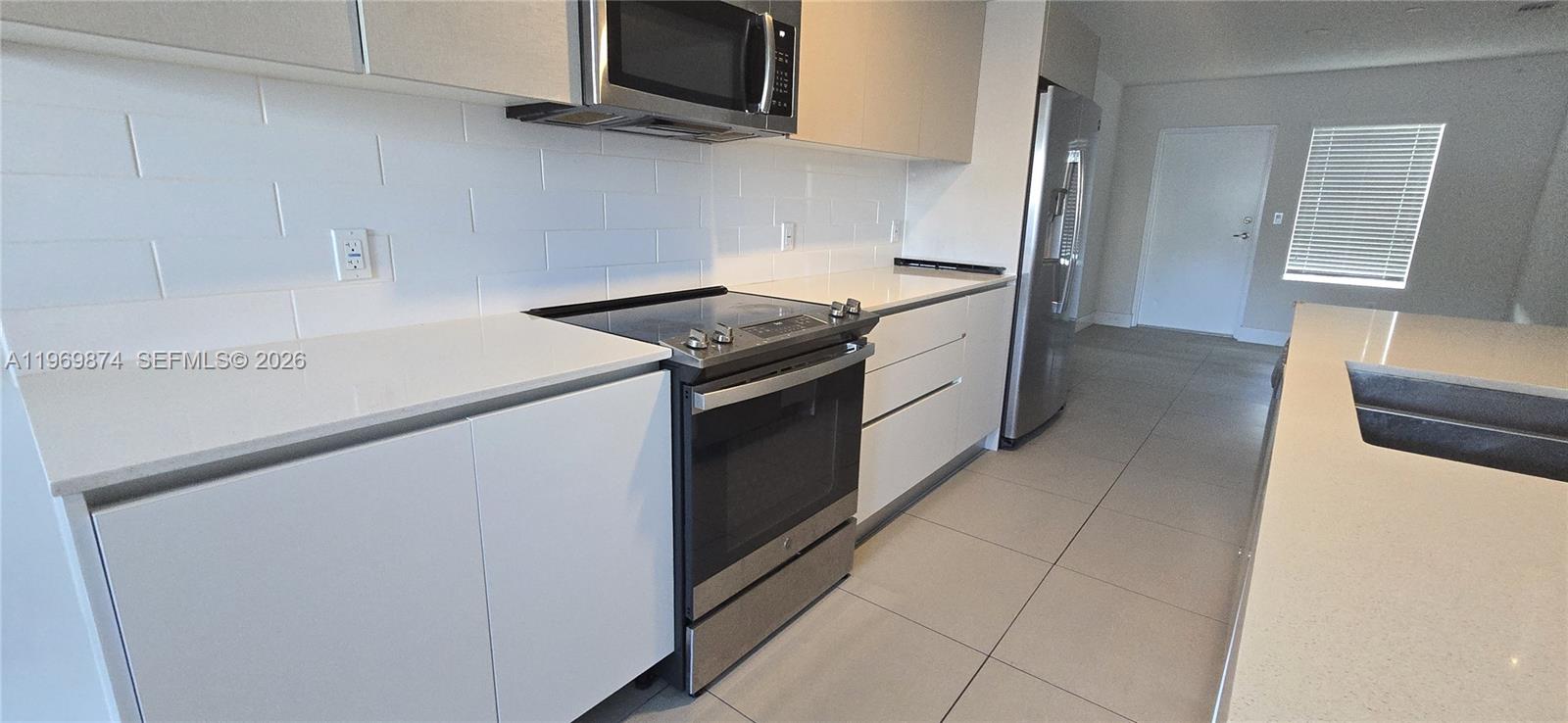 RIVERWOOD - Residential Lease