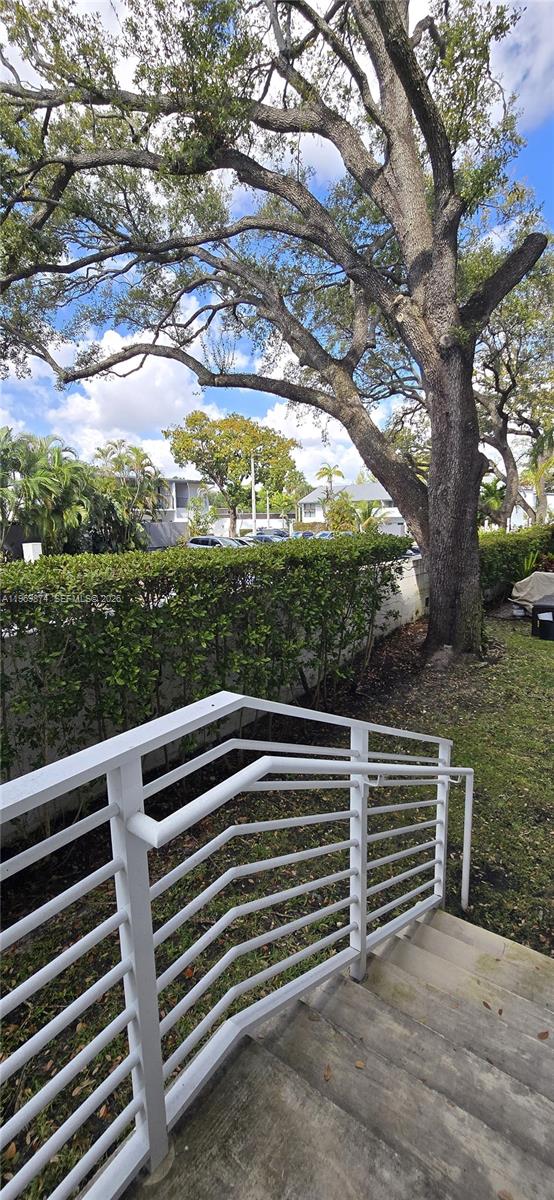 RIVERWOOD - Residential Lease