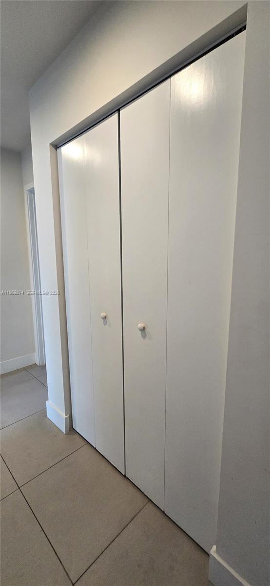 RIVERWOOD - Residential Lease