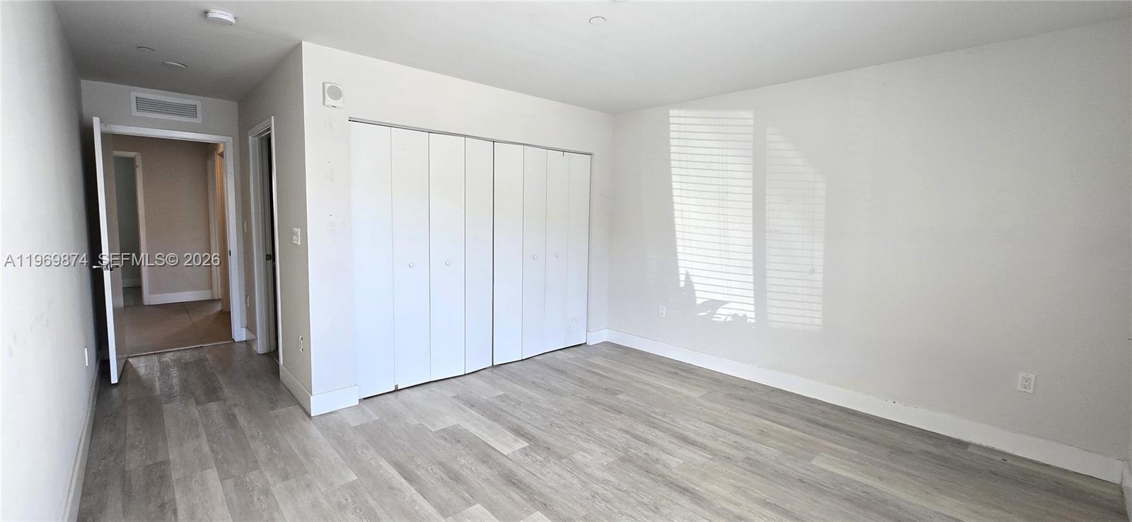 RIVERWOOD - Residential Lease