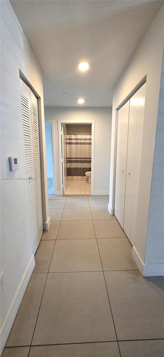 RIVERWOOD - Residential Lease