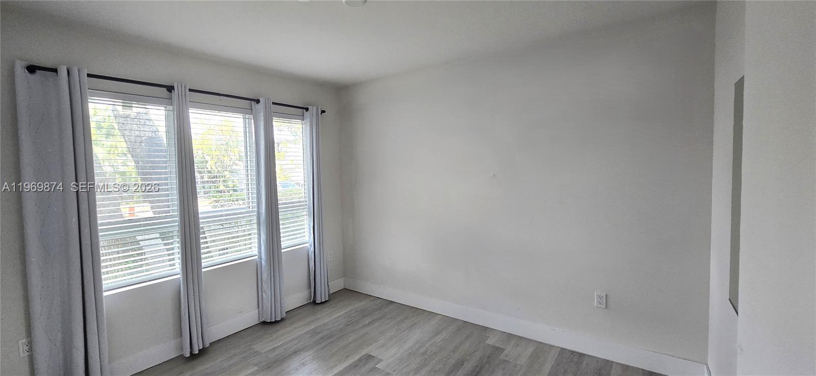 RIVERWOOD - Residential Lease