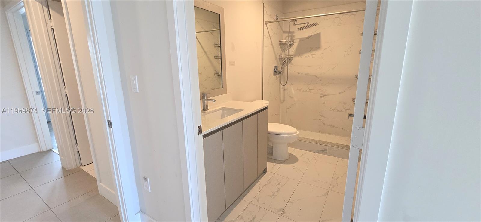 RIVERWOOD - Residential Lease