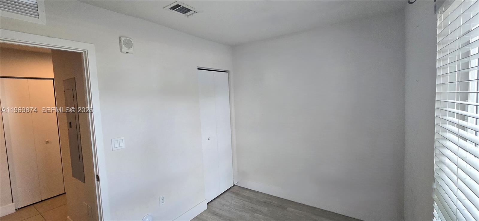 RIVERWOOD - Residential Lease