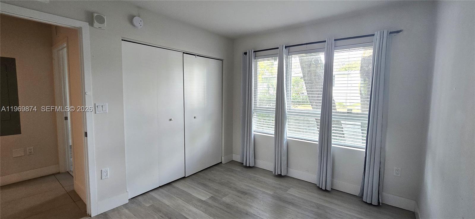 RIVERWOOD - Residential Lease