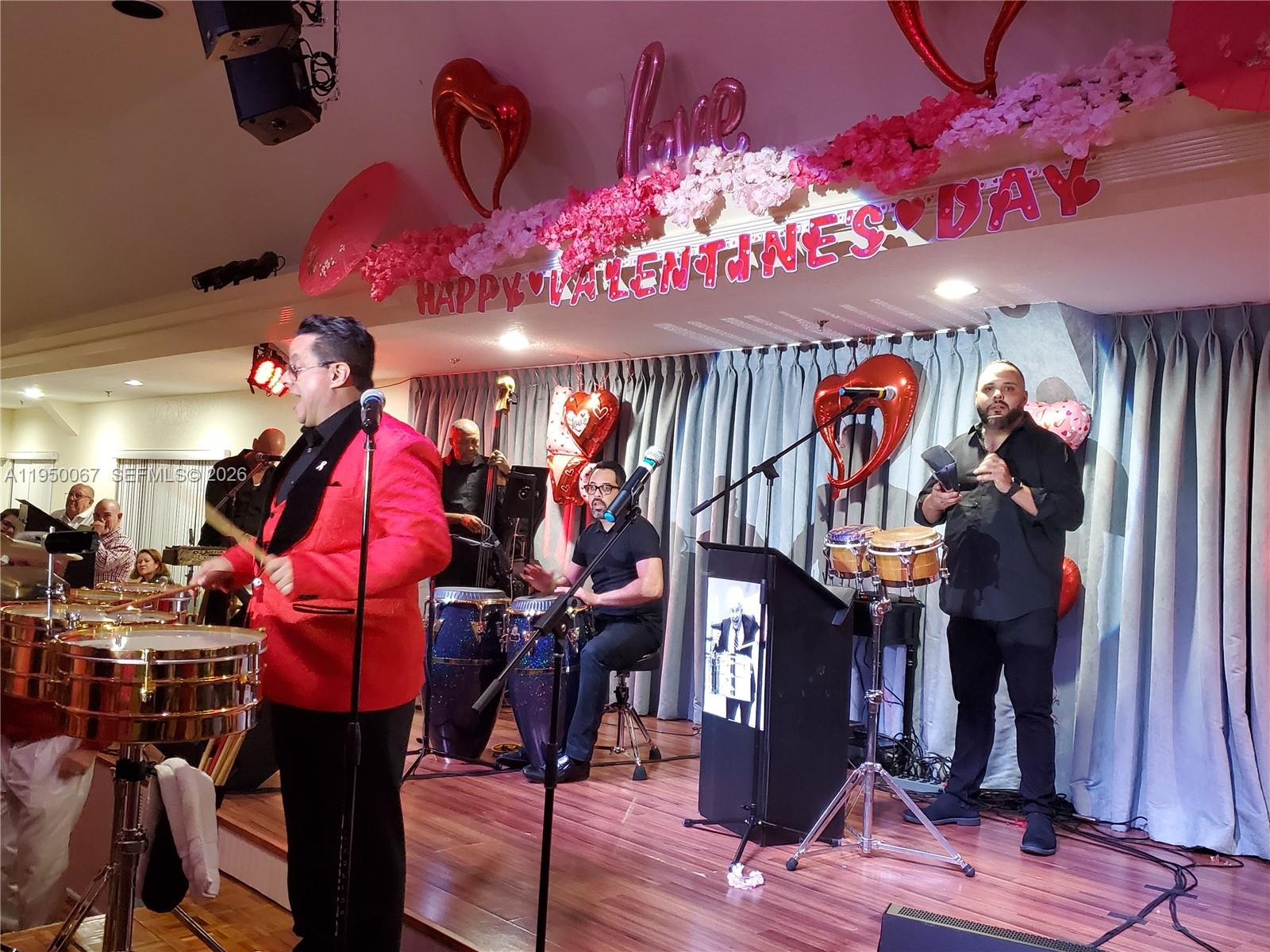 SUNRISE LAKES 206 CONDO - Residential