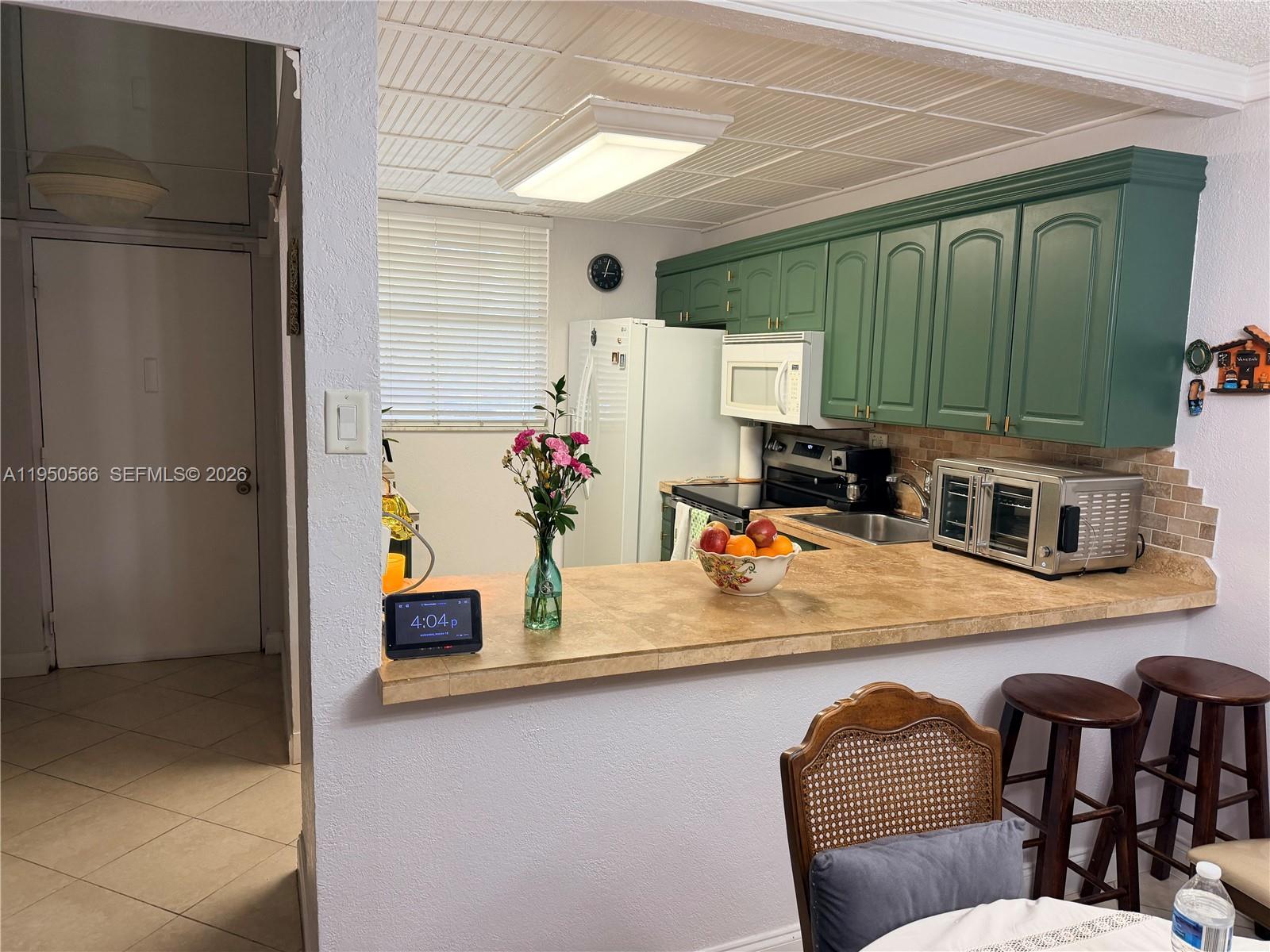 CONDOMINIUM 3 OF ENVIRON - Residential