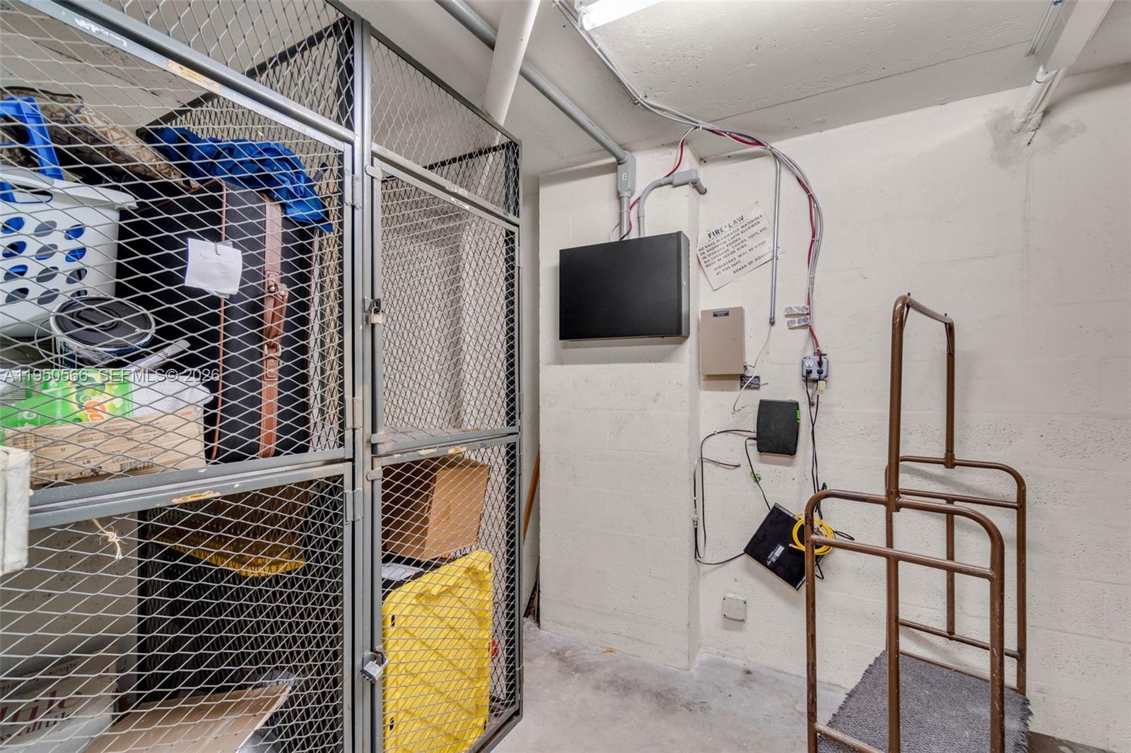 CONDOMINIUM 3 OF ENVIRON - Residential