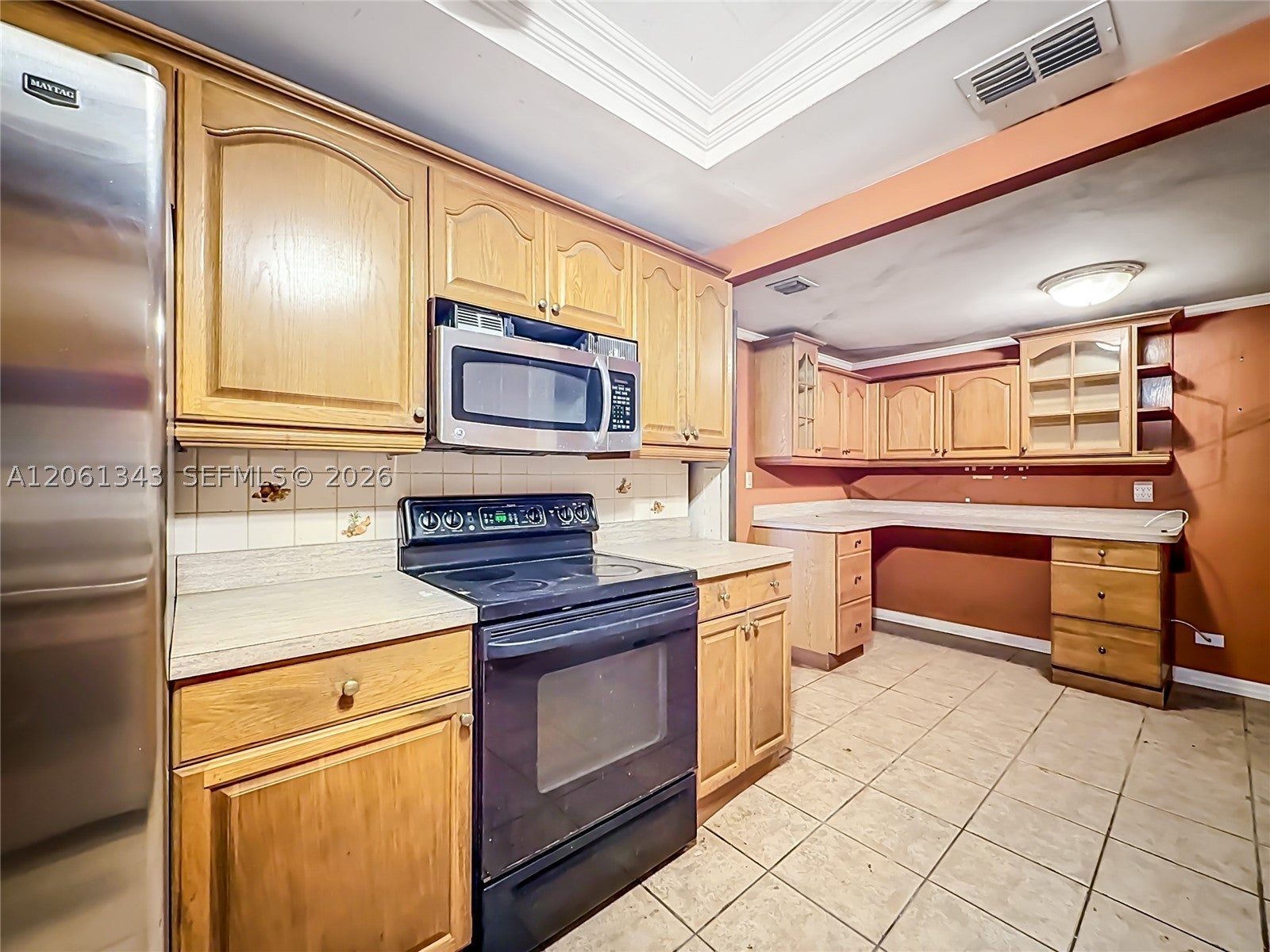 1800 NE 114th St 1508