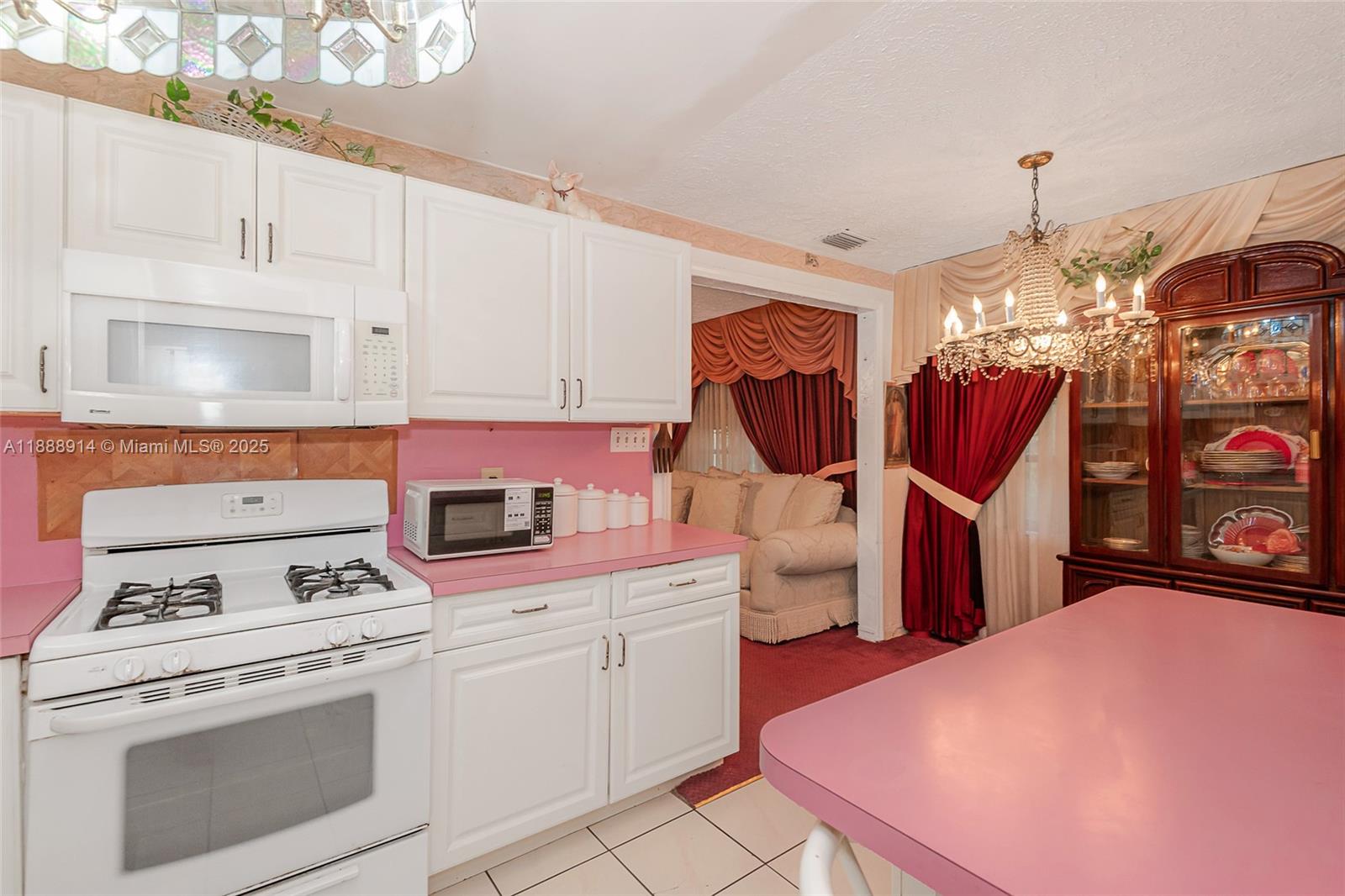 STEPHEN MANOR - Residential
