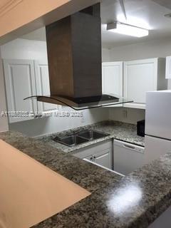 CYPRESS TRACE CONDO - Residential Lease